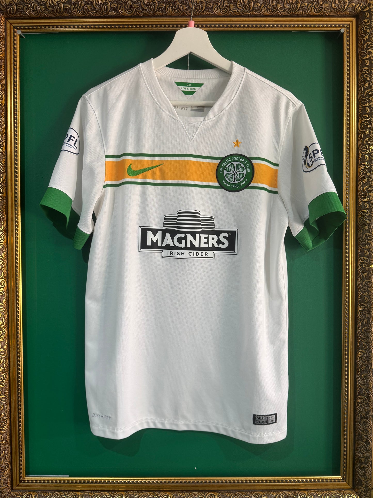 Celtic 2014/15 third shirt small Guidetti 9