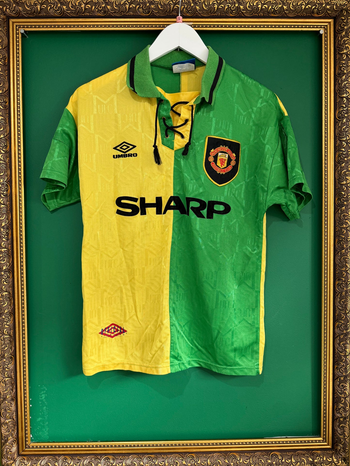 Manchester United 1992/94 third small