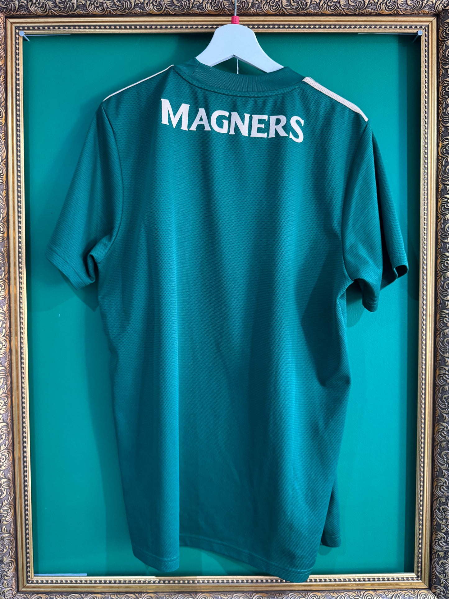 Celtic 2021/22 away shirt large