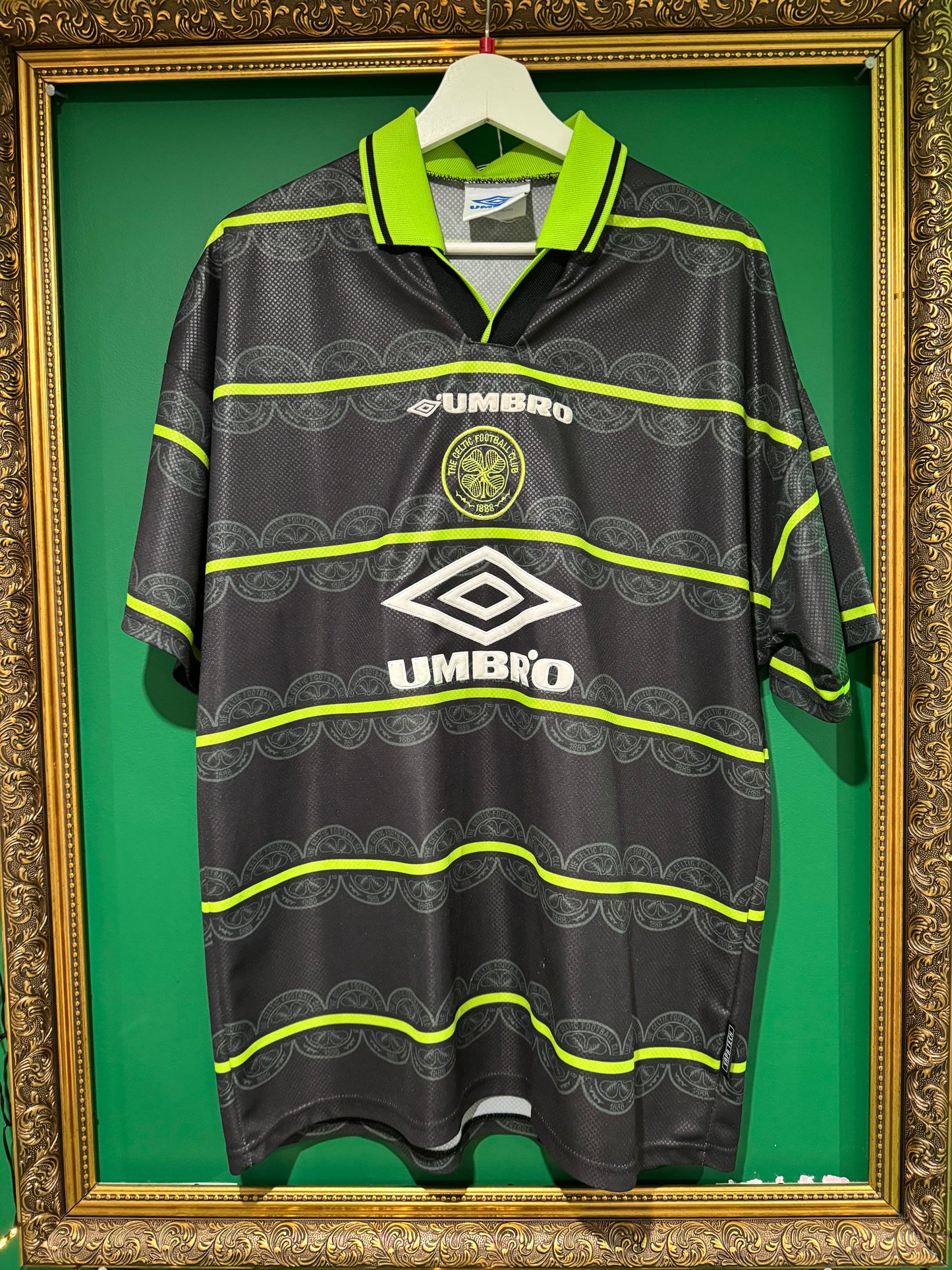 Celtic 1998/99 away large Larsson 7