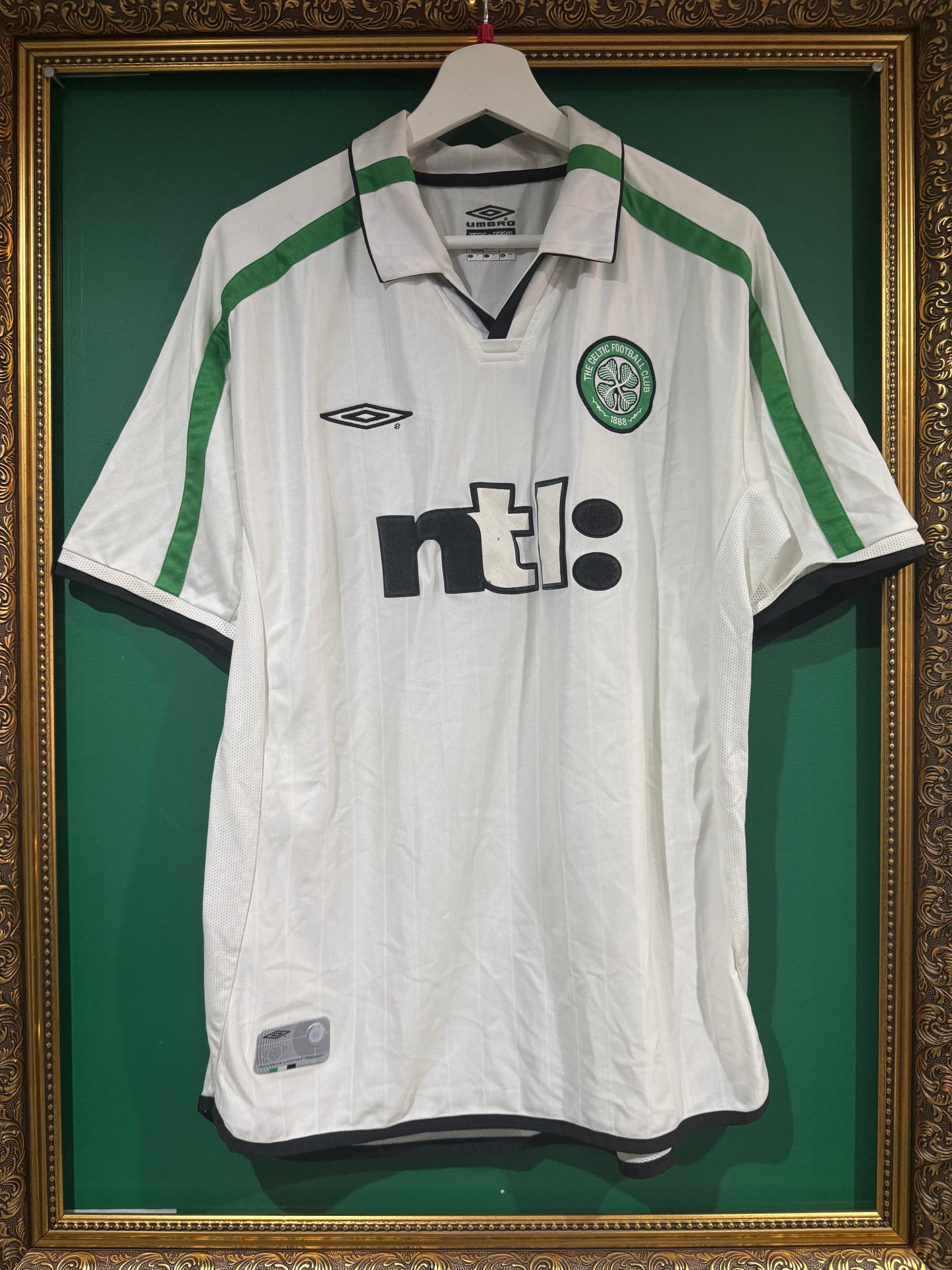 Celtic 2001/02 away shirt large