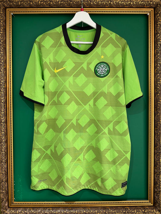 Celtic 2010/11 away large unsponsored