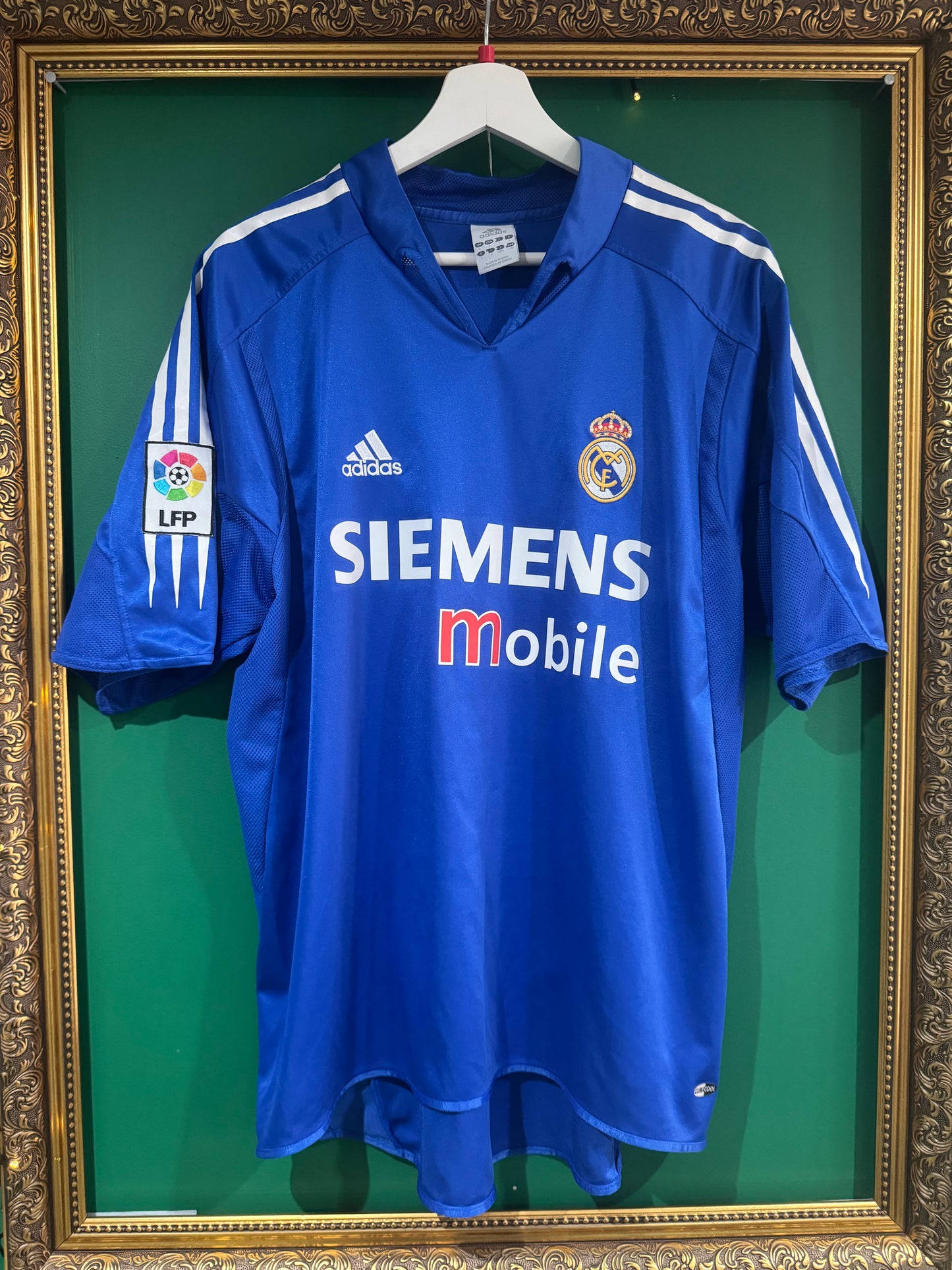 Real Madrid 2004/05 third shirt large Ronaldo 9