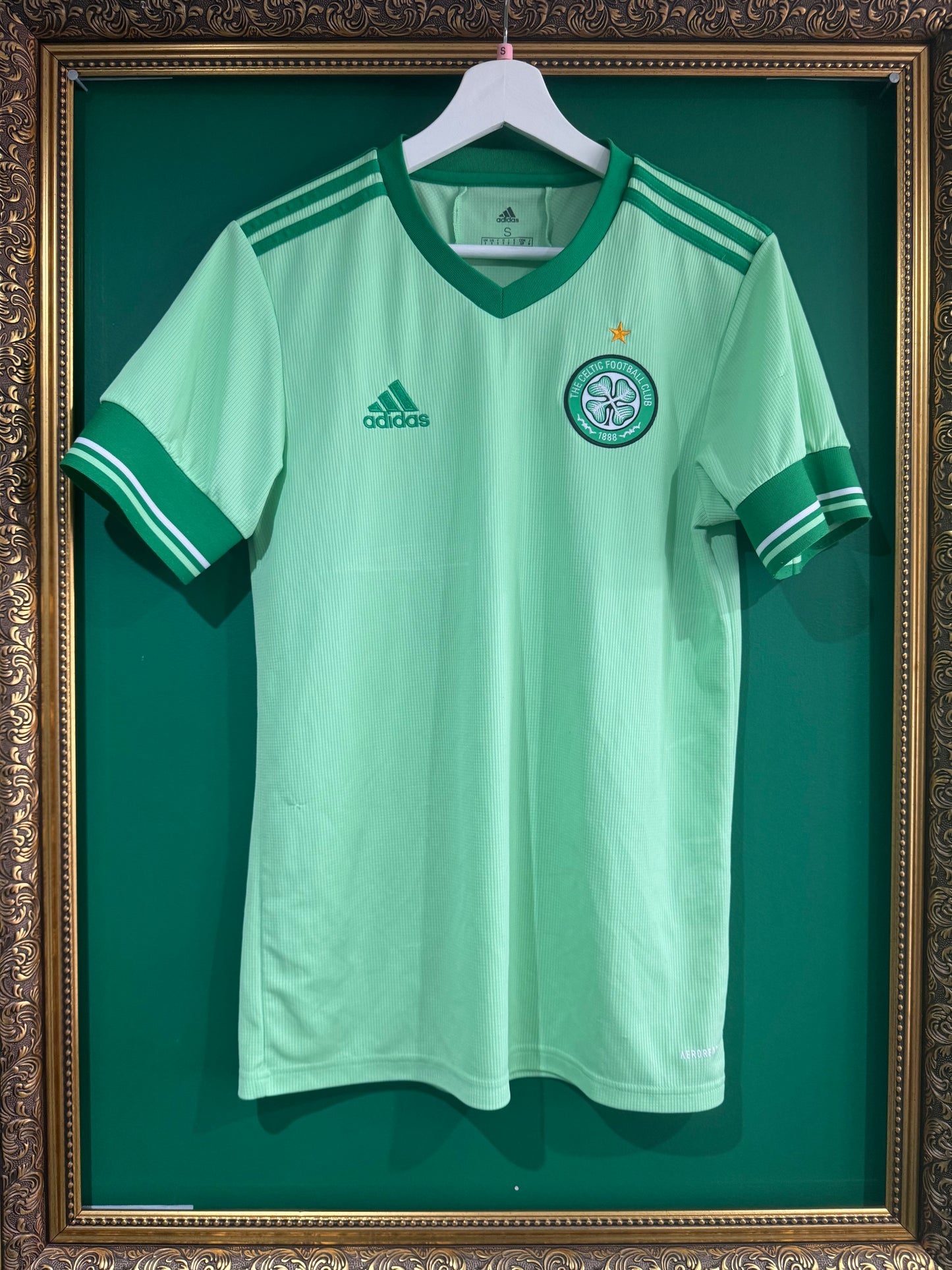 Celtic 2020/21 away shirt small unsponsored