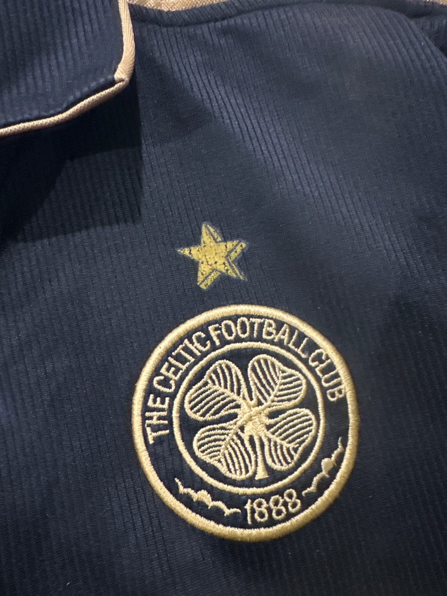 Celtic 2003/04 away medium