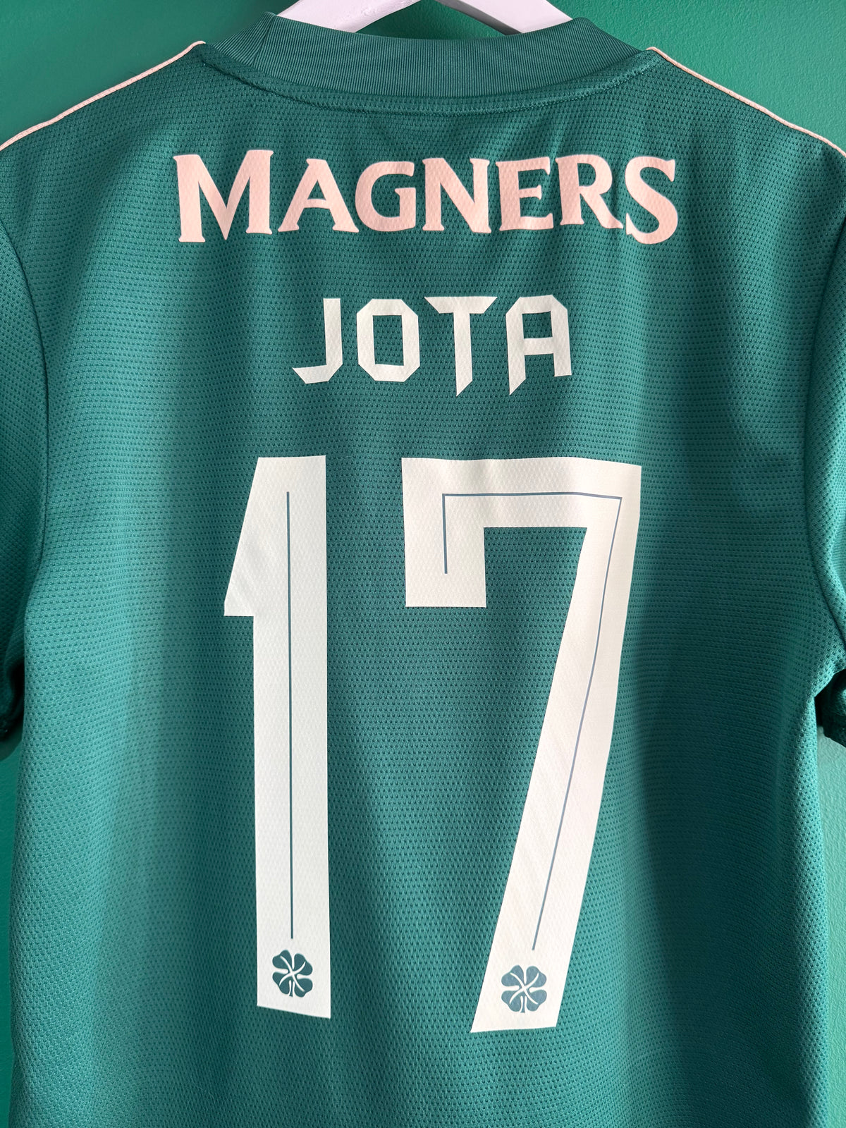 Celtic 2021/22 away shirt small Jota 17