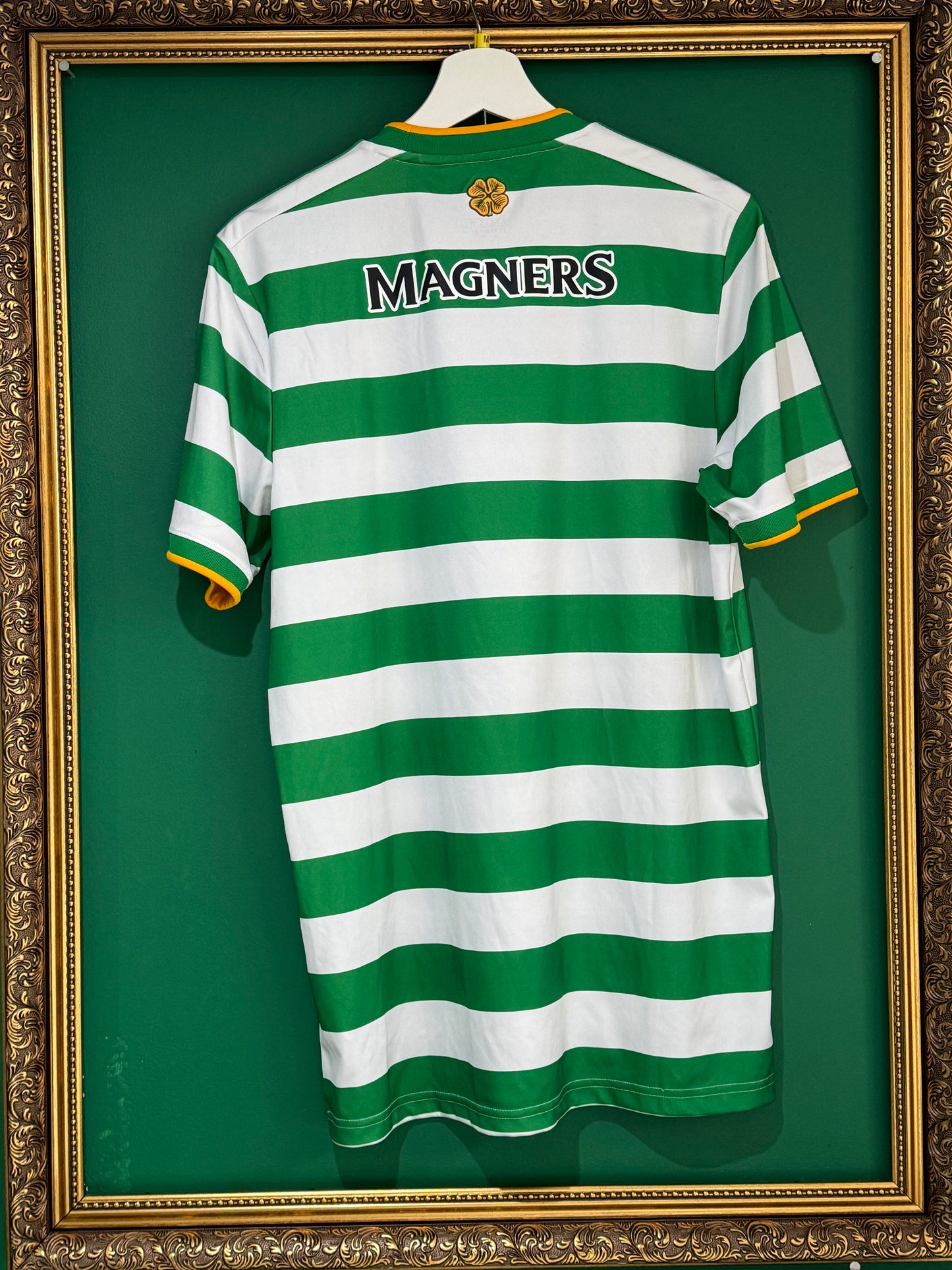 Celtic 2020/21 home medium