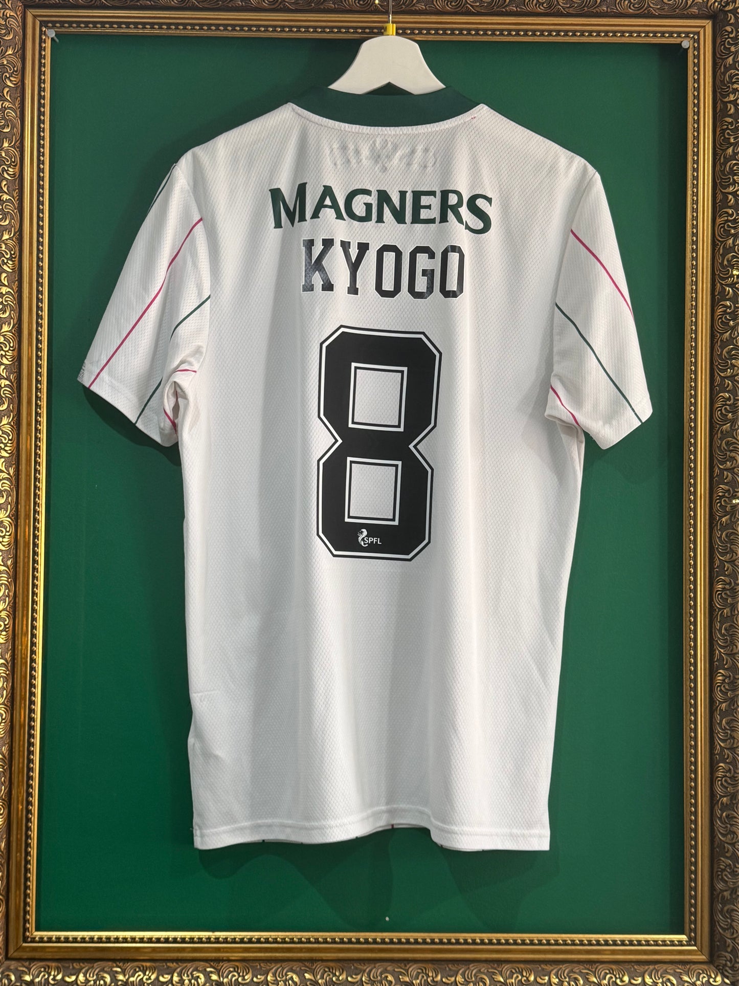 Celtic 2021/22 third shirt medium Kyogo 8