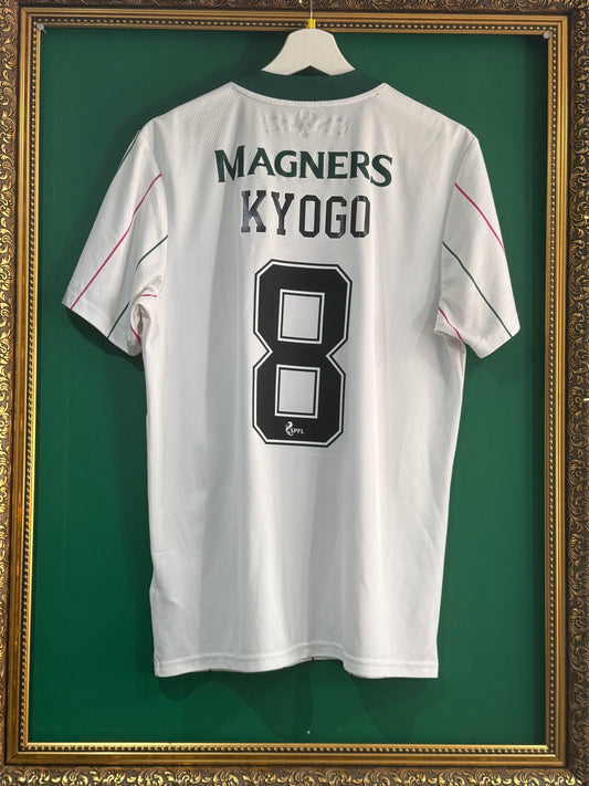 Celtic 2021/22 third shirt medium Kyogo 8