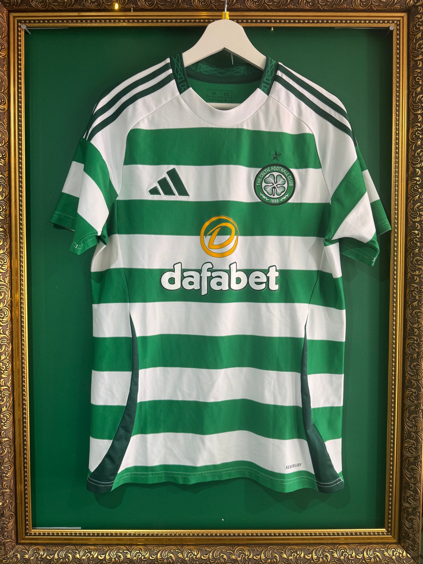 Celtic 2024/25 home shirt medium