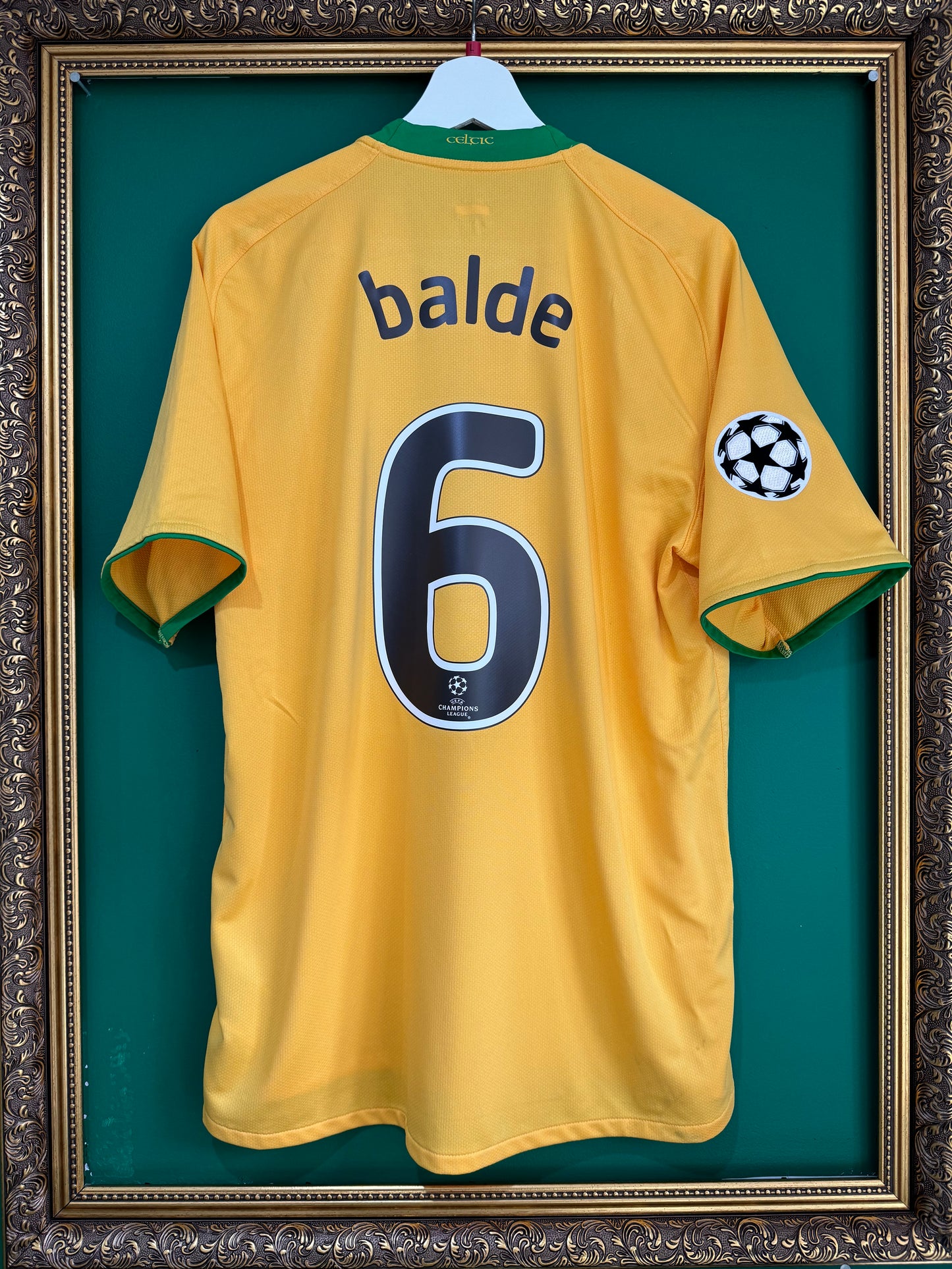 Celtic 2008/09 away large Balde 6