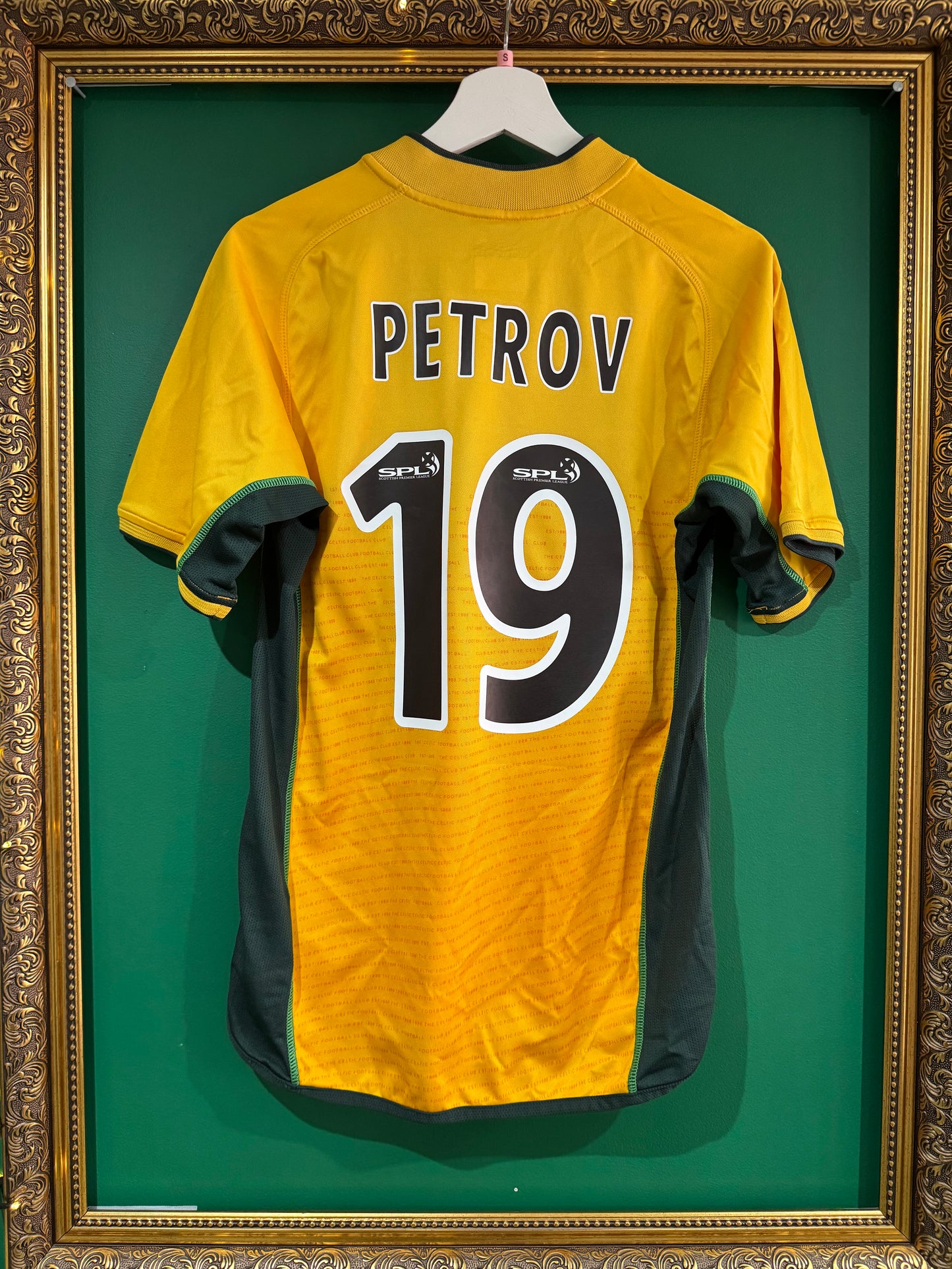 Celtic 2002/03 away shirt small Petrov 19