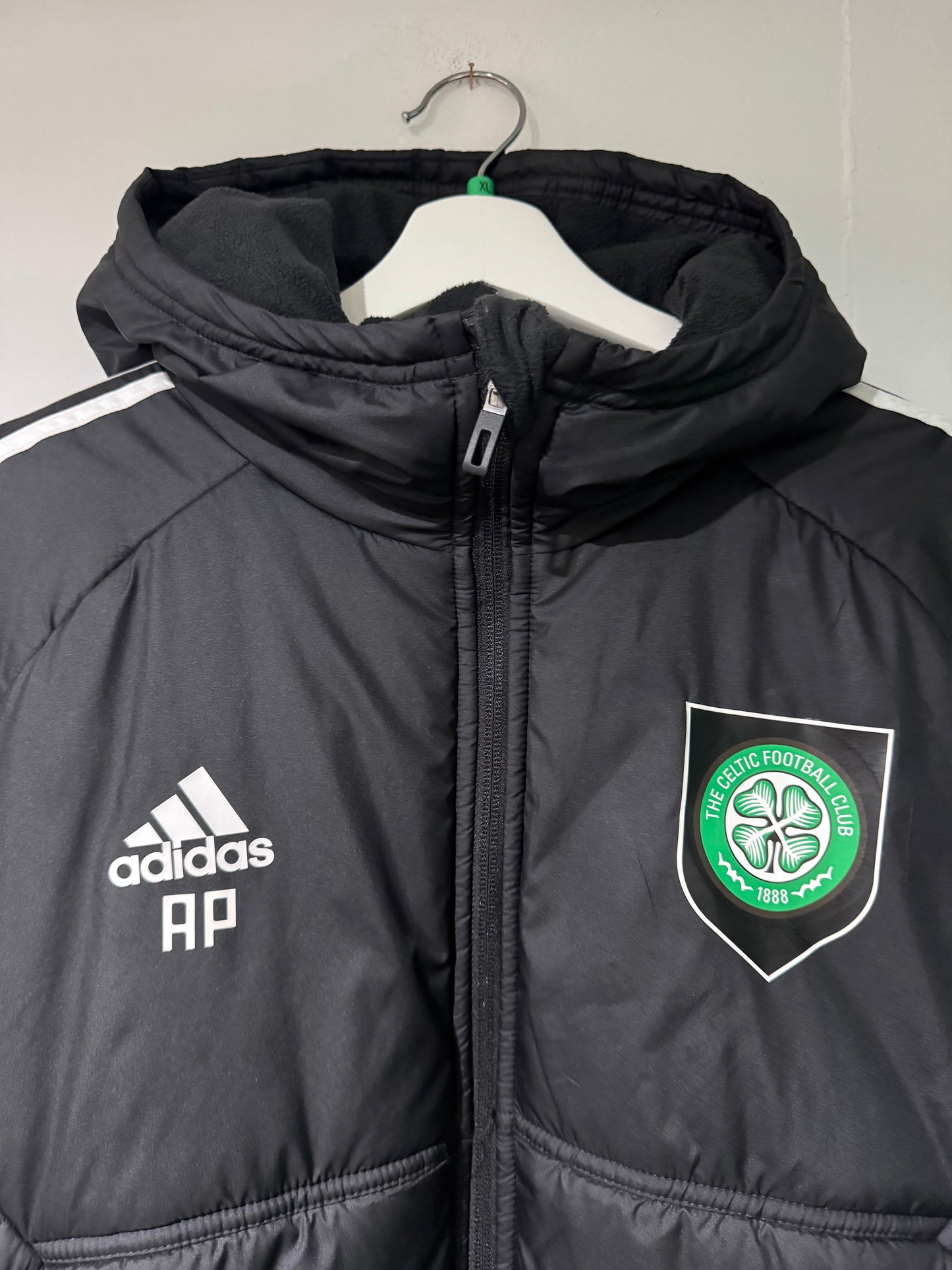 Celtic Ange Postecoglou Matchworn Manager puffer padded jacket xlarge