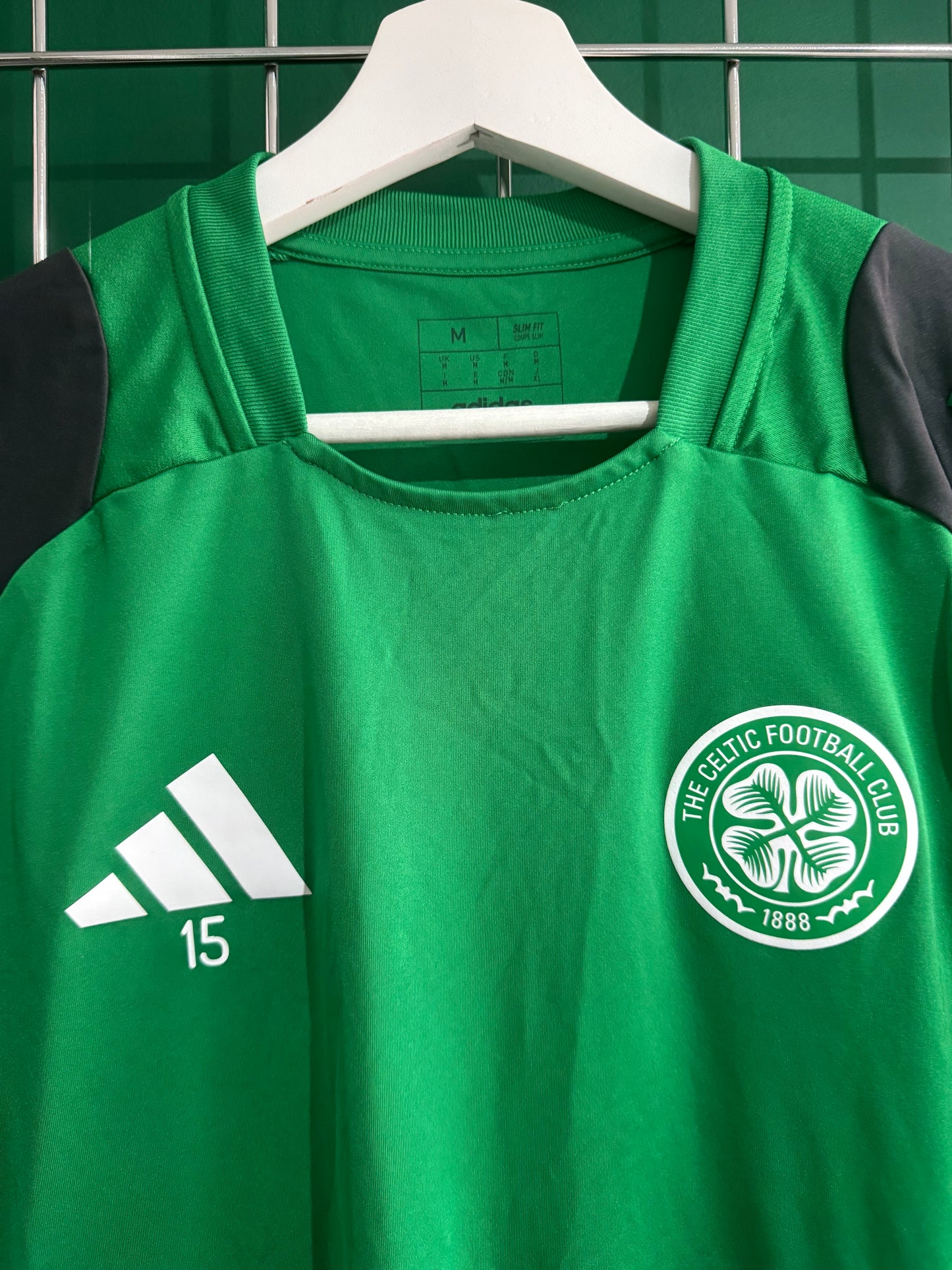 Celtic Jeffrey Schlupp worn training tshirt medium