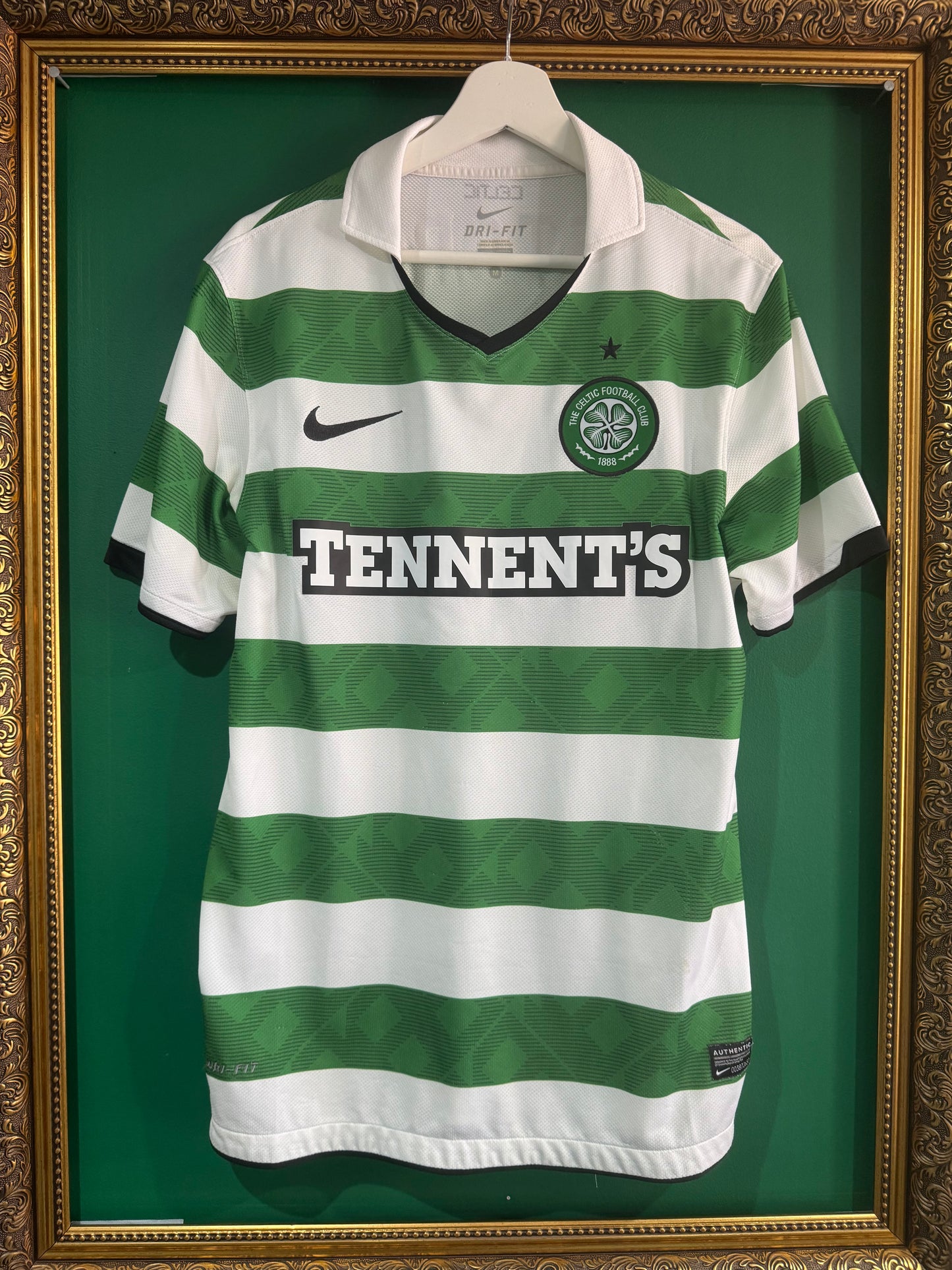 Celtic 2010/11 home shirt medium Majstorovic 5
