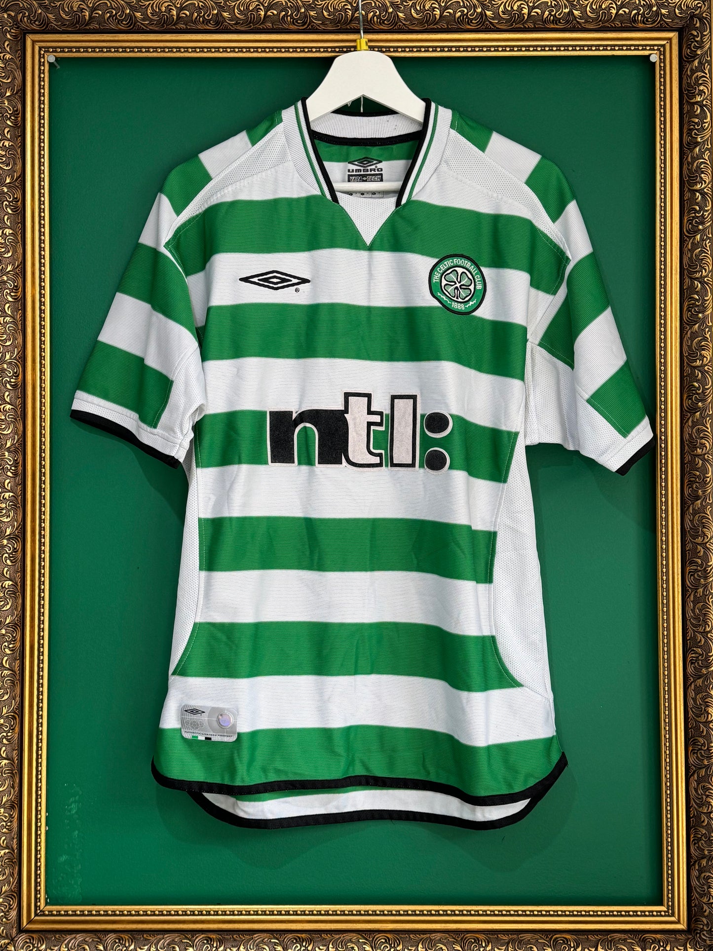 Celtic 2002/03 home medium