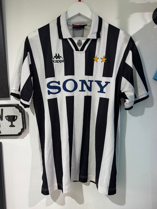 Juventus 1995/96 home shirt large