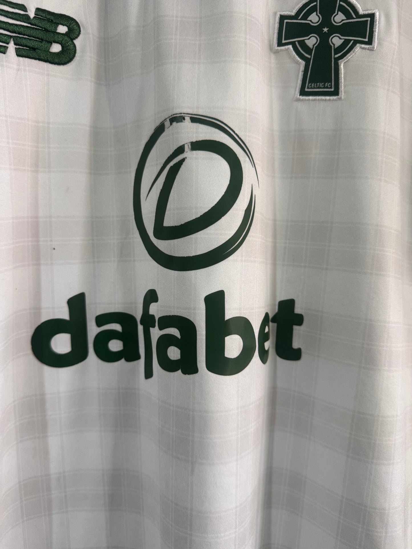 Celtic 2018/19 away shirt xlarge