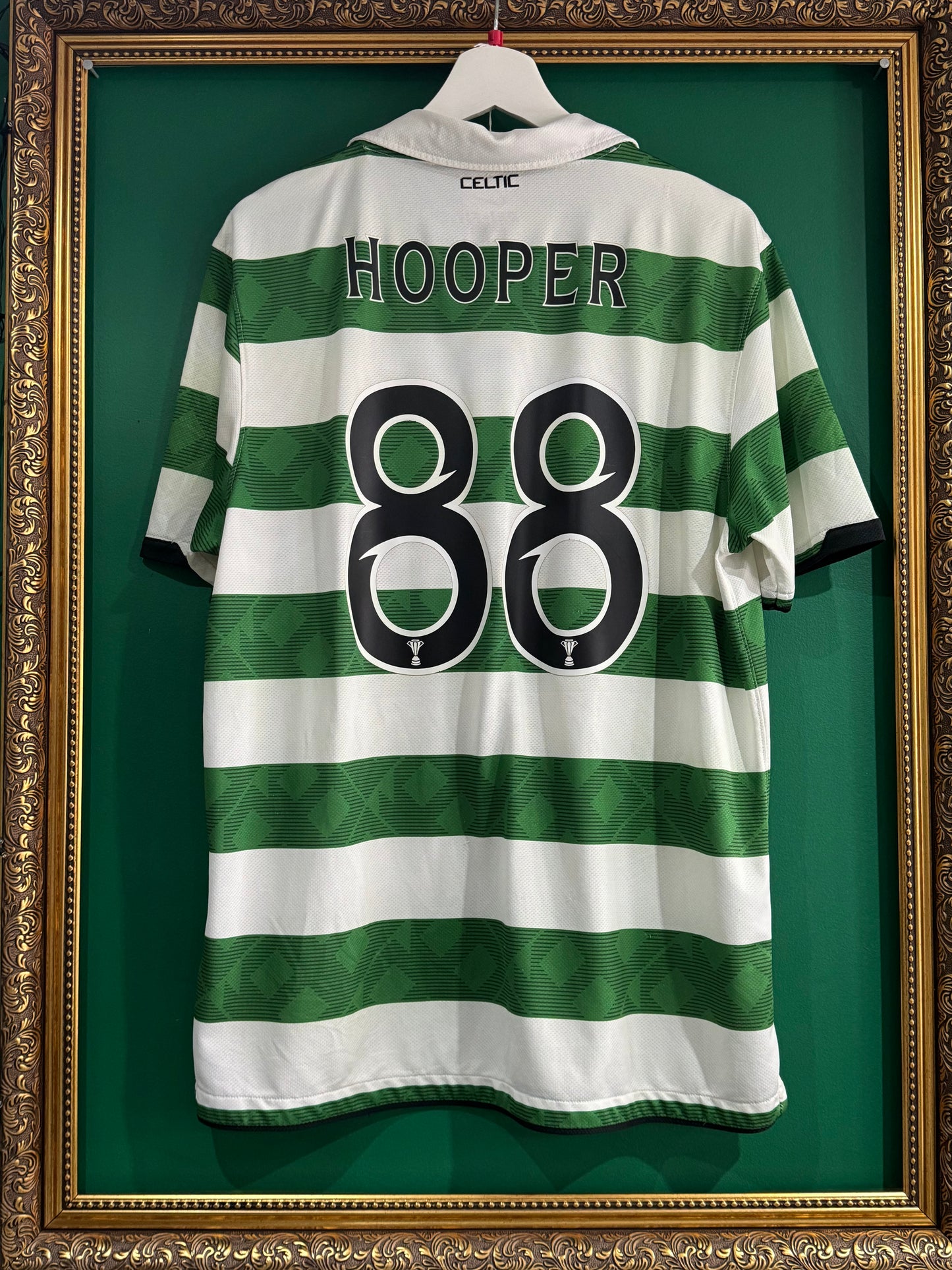 Celtic 2011/12 home shirt large Hooper 88 8/10