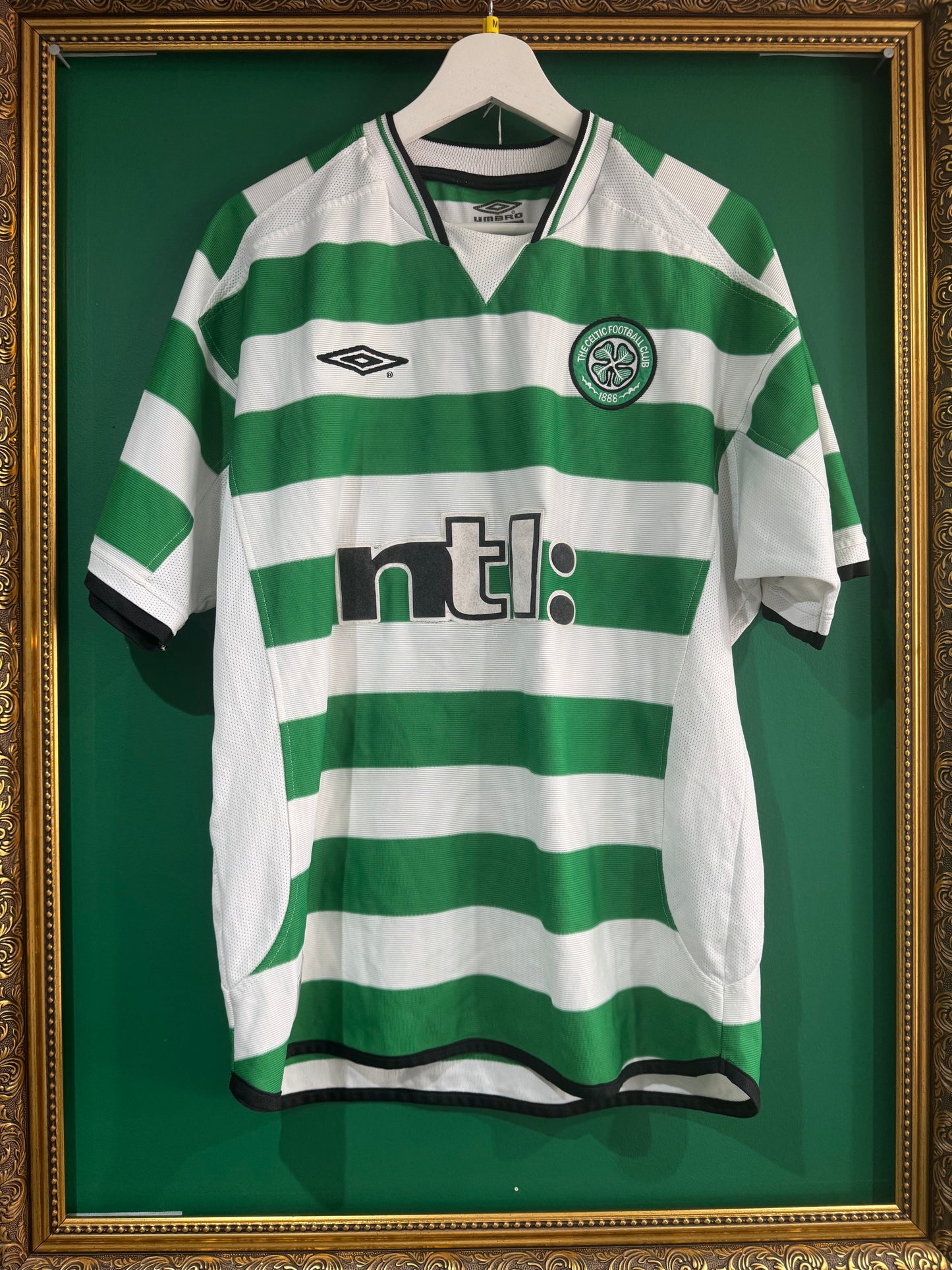 Celtic 2001/03 home shirt medium Petrov 19