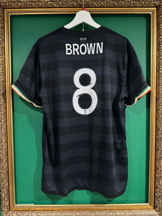 Celtic 2012/13 away large Brown 8