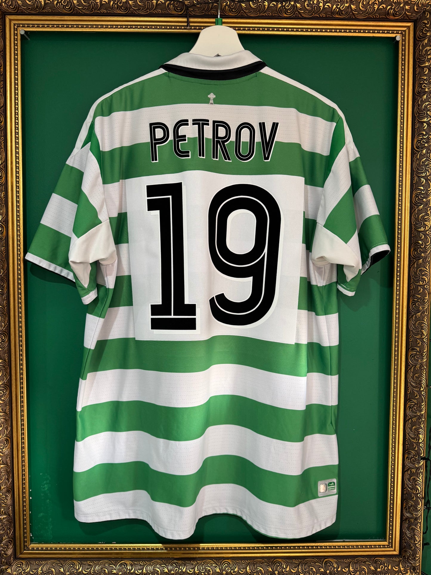 Celtic 2004/05 home xlarge Petrov 19