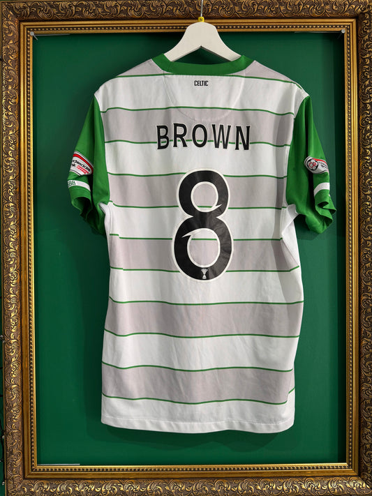 Celtic 2011/12 away shirt medium Brown 8