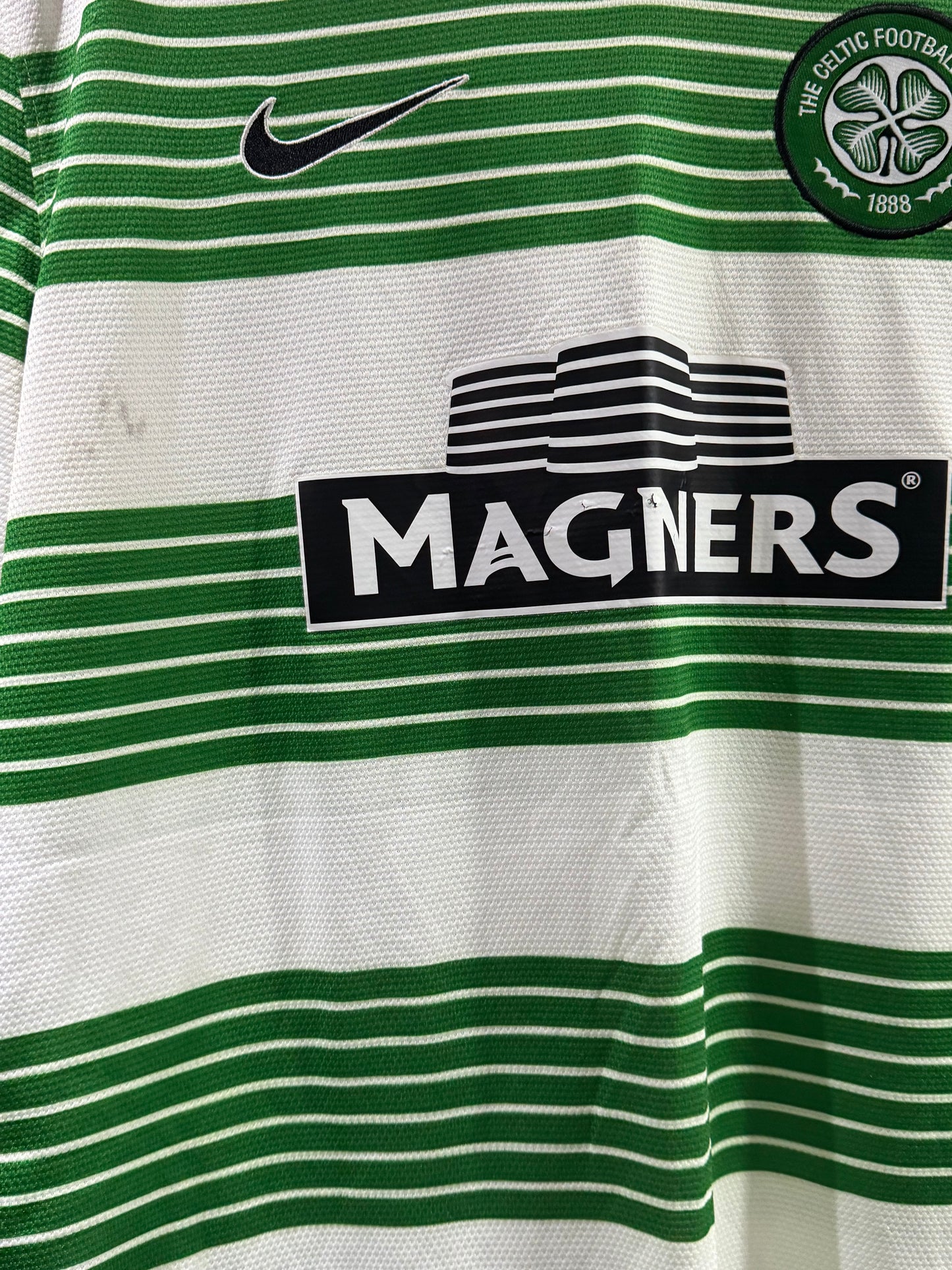 Celtic 2013/15 home shirt small Ledley 16
