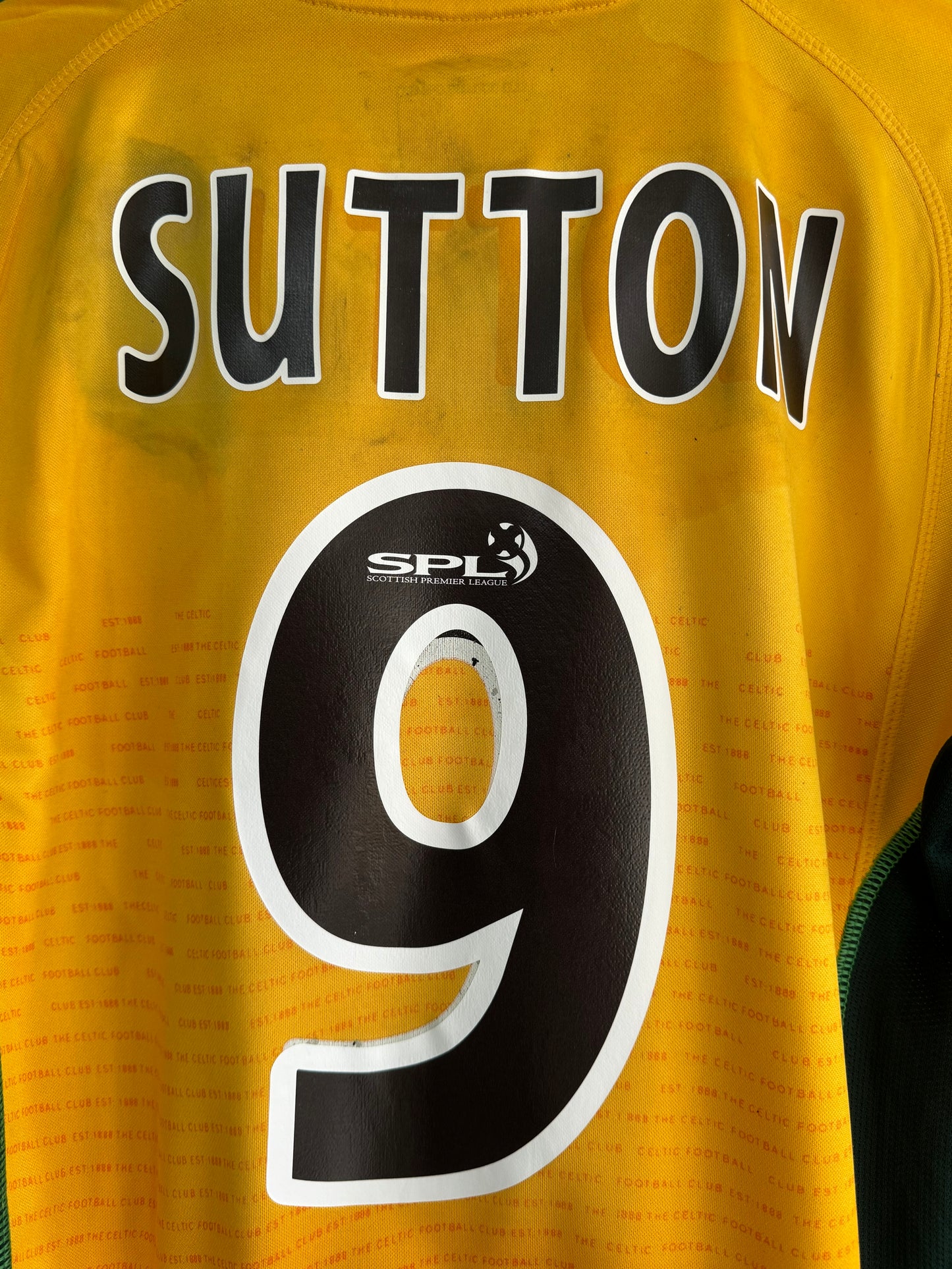 Celtic 2002/03 away medium Sutton 9