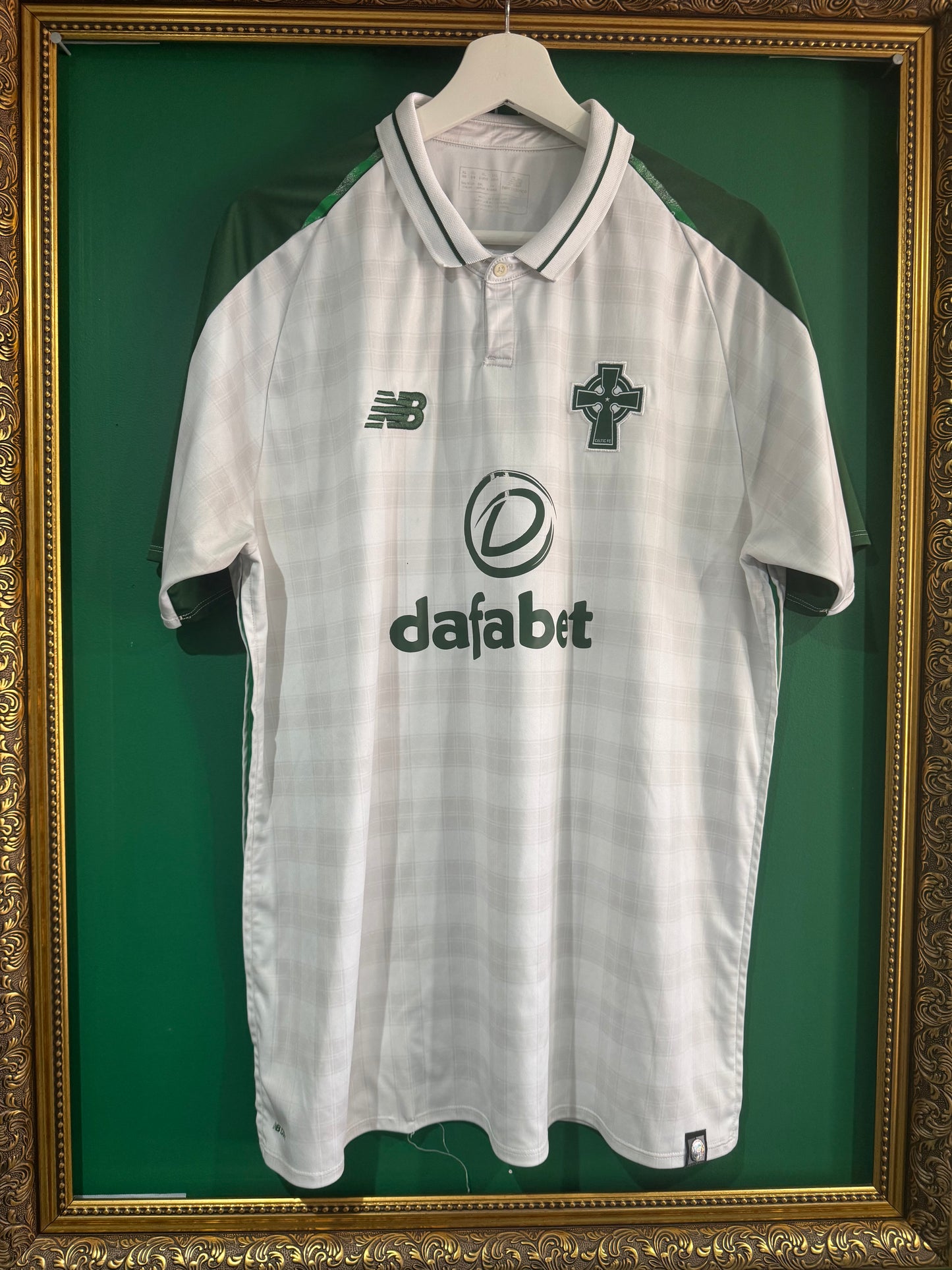 Celtic 2018/19 away shirt xlarge