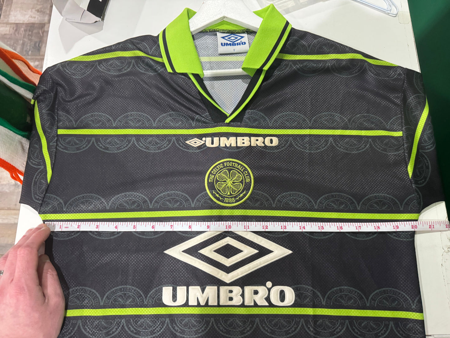 Celtic 1998/99 away shirt small