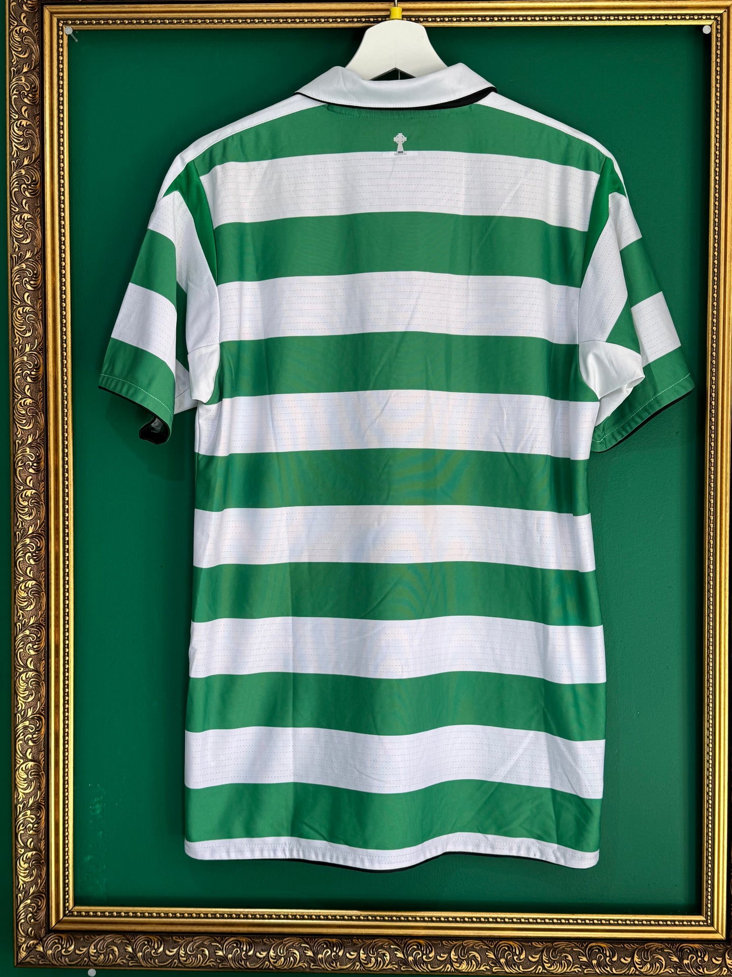 Celtic 2004/05 home medium