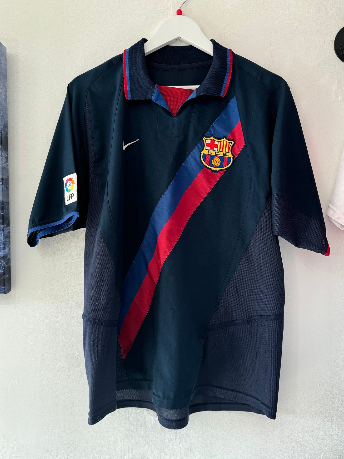 Barcelona 2002/04 away third Ronaldinho 10 medium