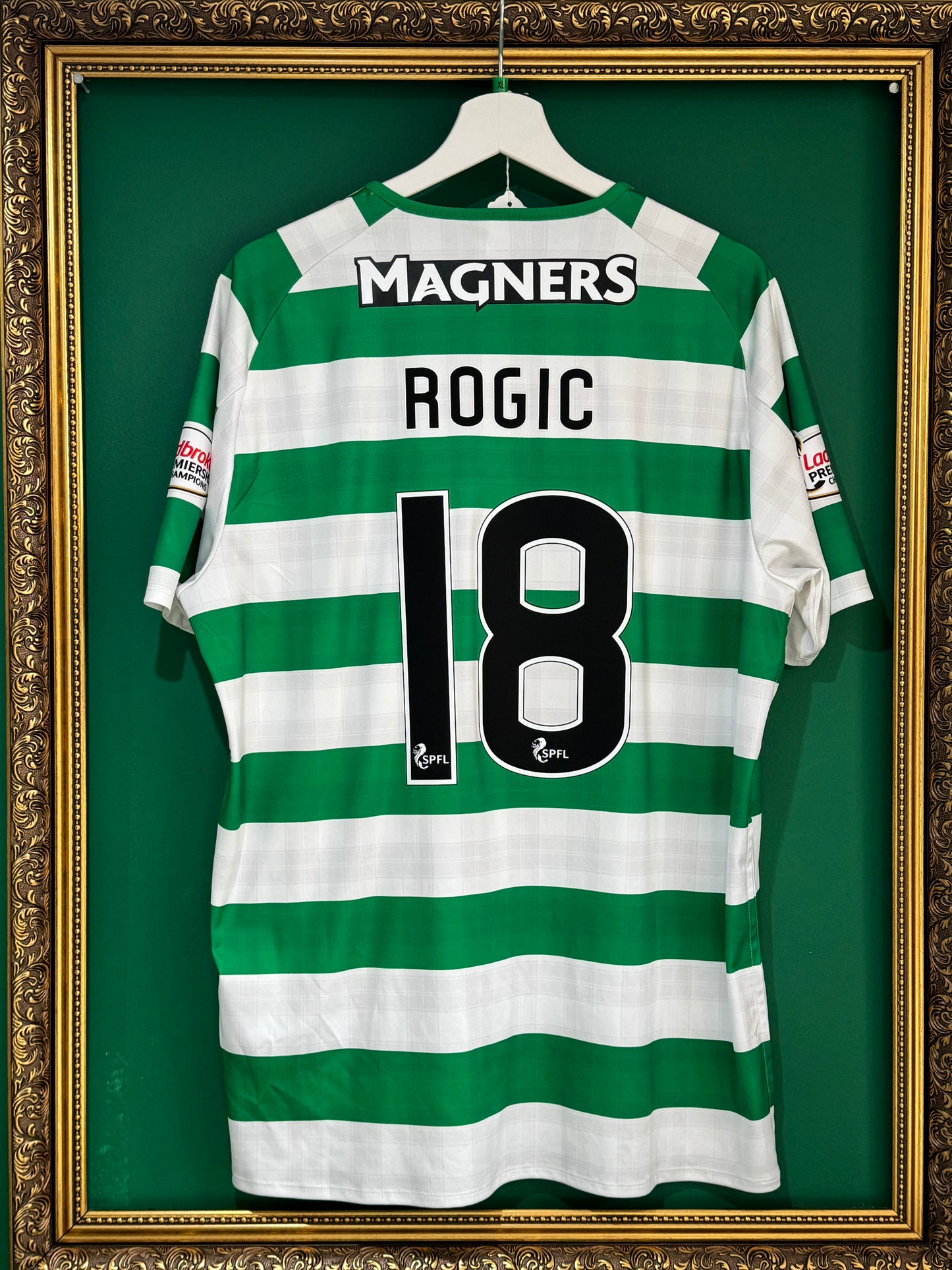 Celtic 2018/19 home xlarge Rogic 18