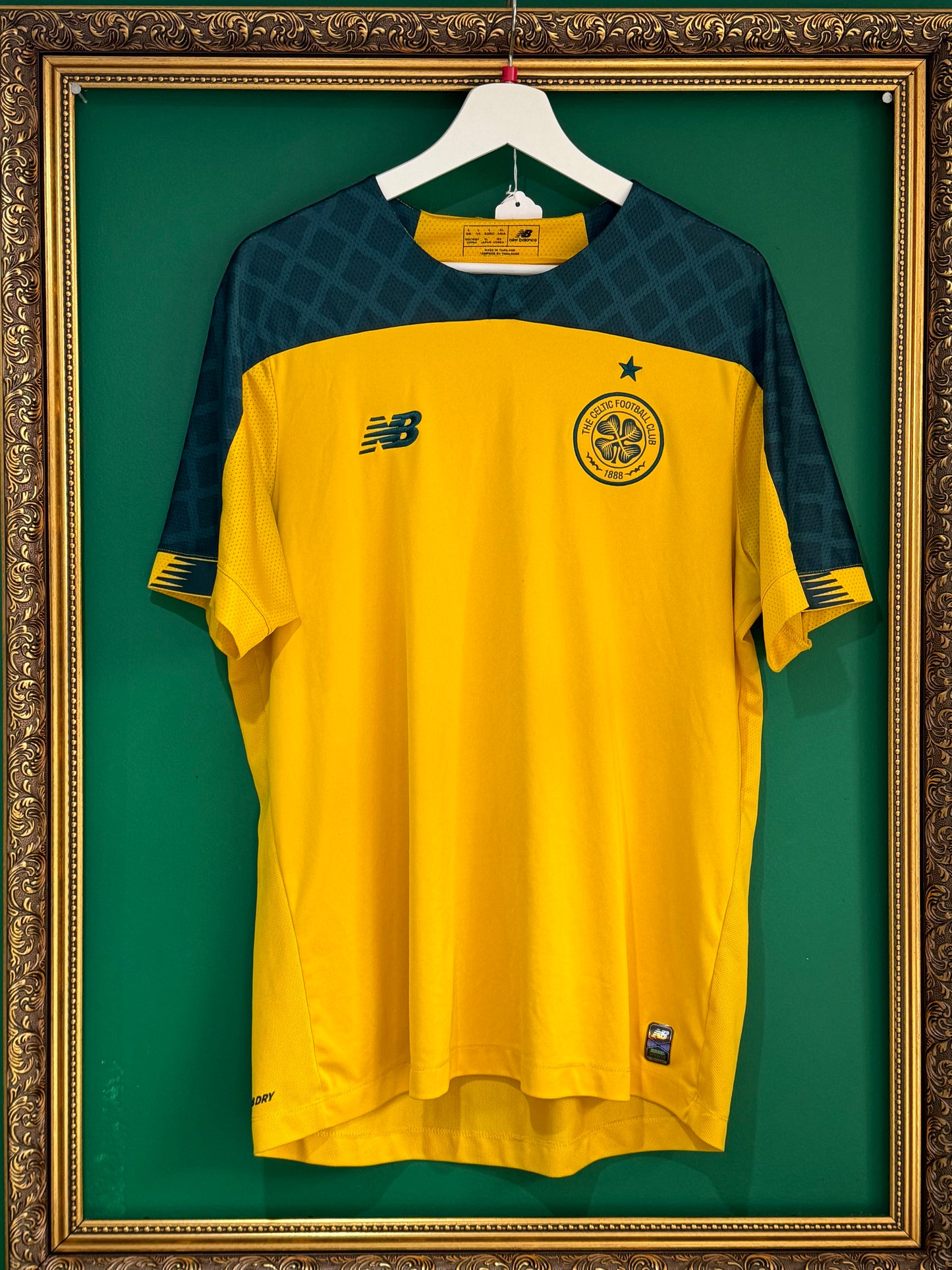 Celtic 2019/20 away large unsponsored