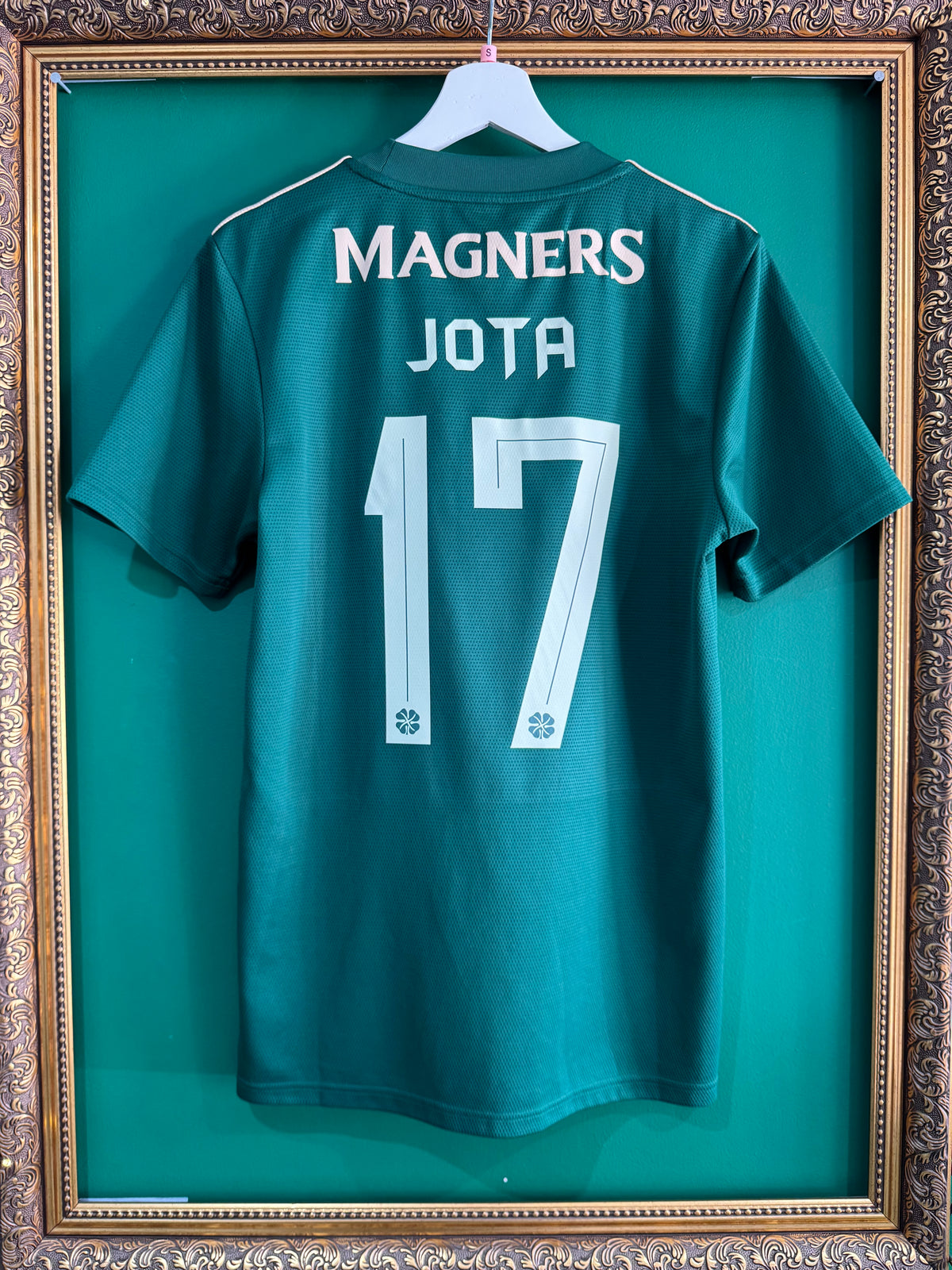 Celtic 2021/22 away shirt small Jota 17