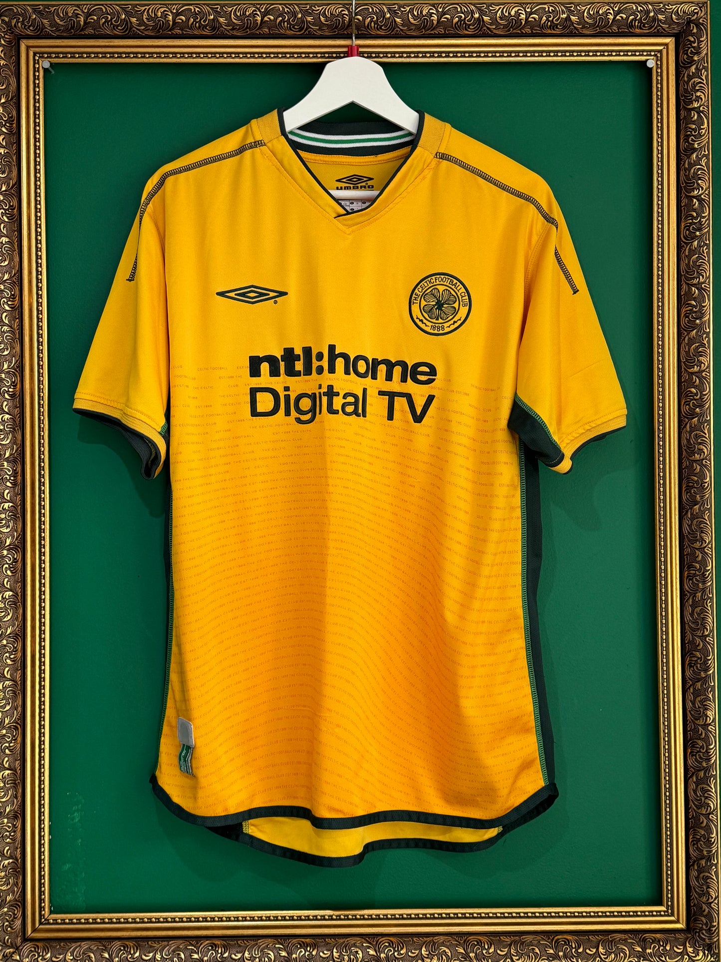 Celtic 2002/03 away large Larsson 7