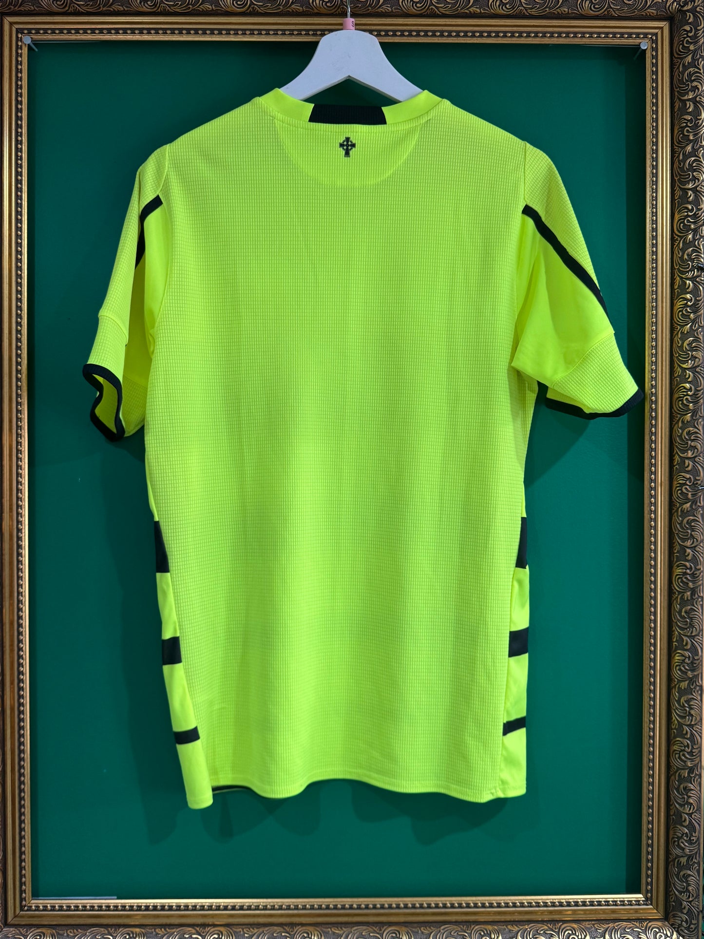 Celtic 2015/16 third shirt small