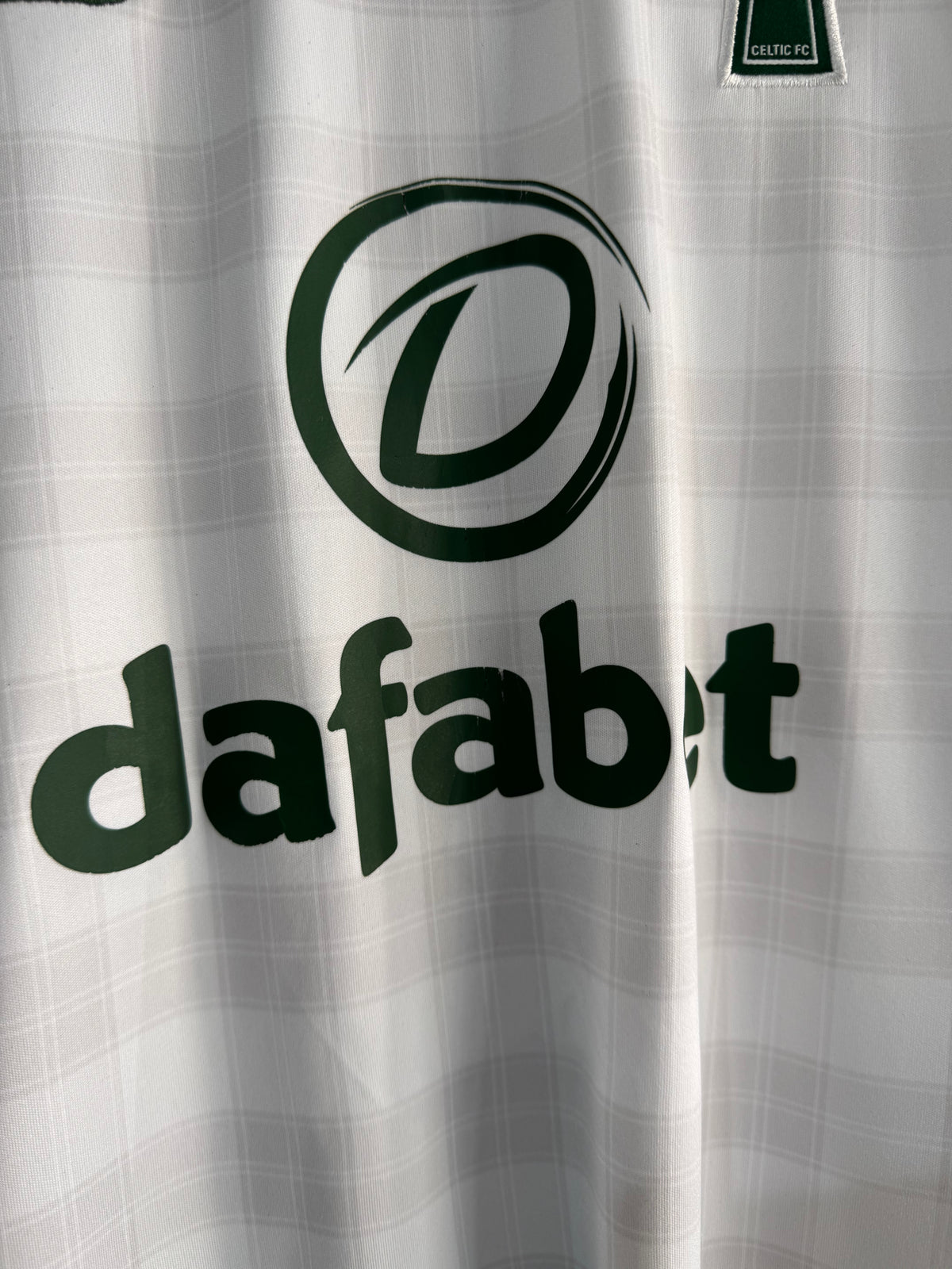 Celtic 2018/19 away shirt medium