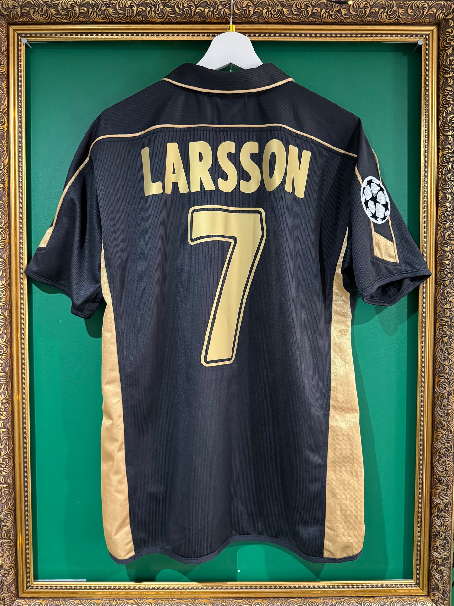 Celtic 2003/04 away shirt medium Larsson 7
