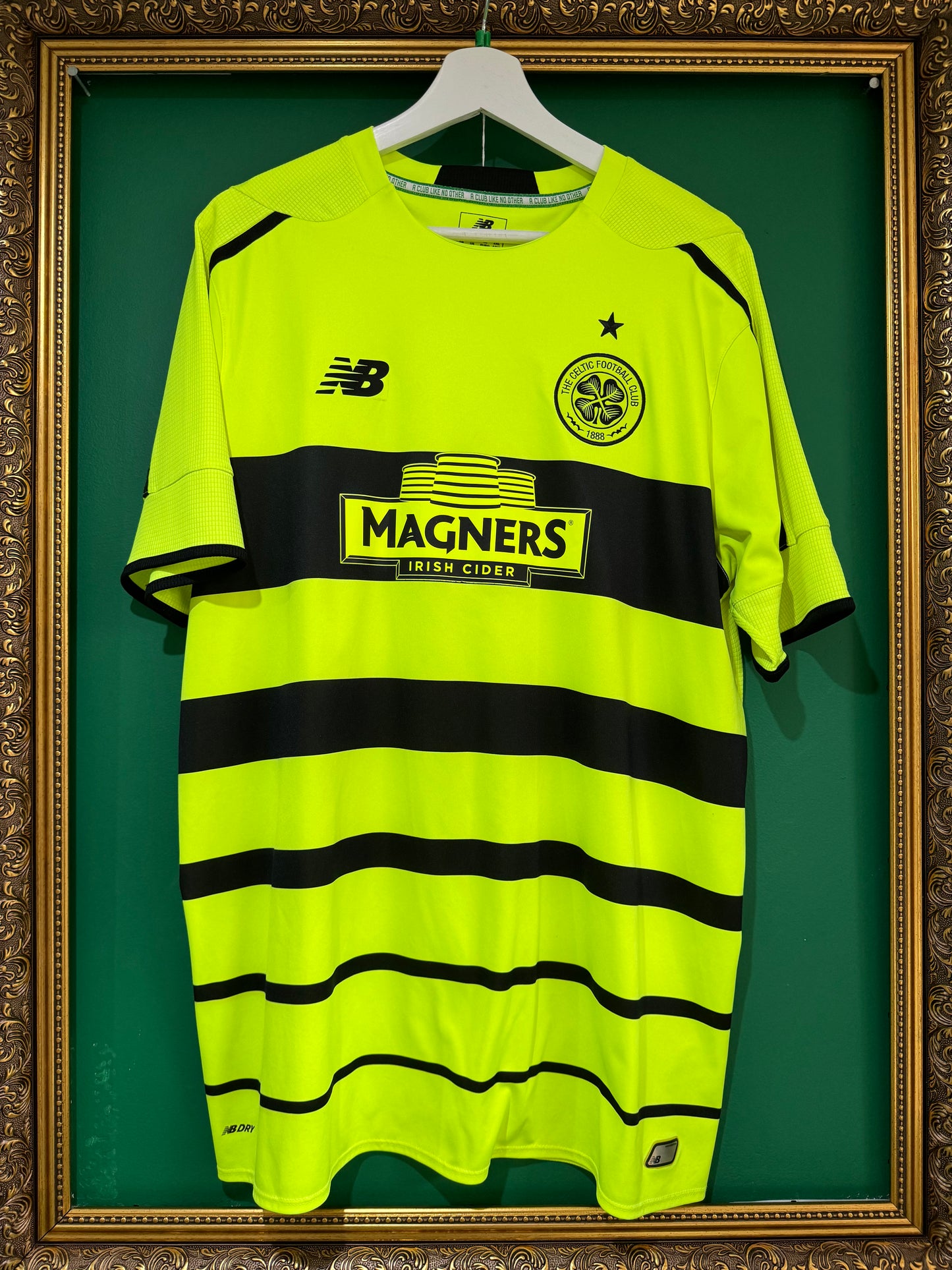 Celtic 2015/16 third xlarge