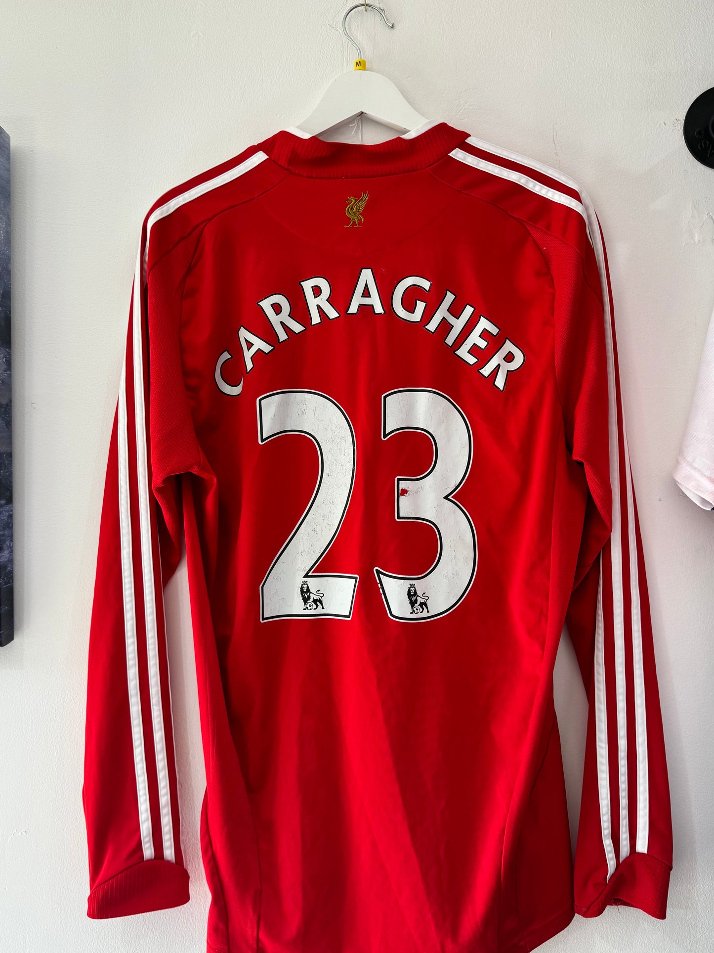 Liverpool 2009/10 home medium Carragher 23 ls