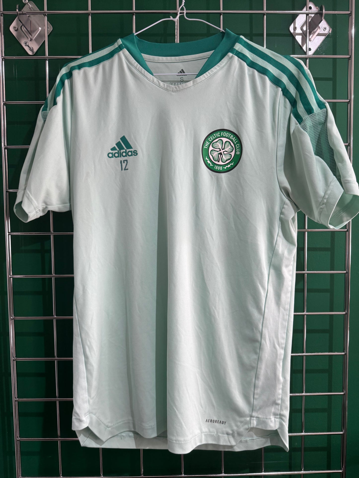 Ismaila Soro worn training top