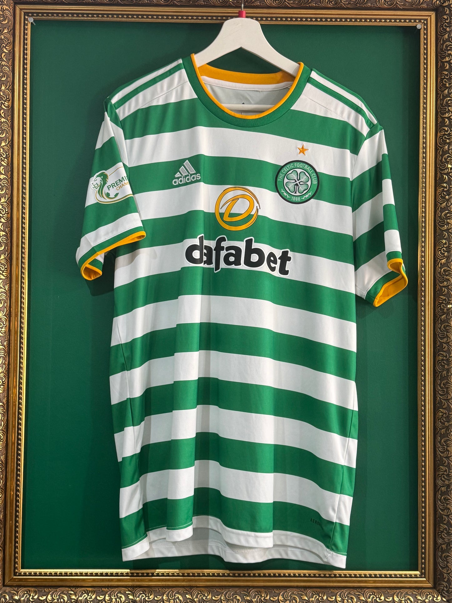 Celtic 2020/21 home shirt large Brown 8