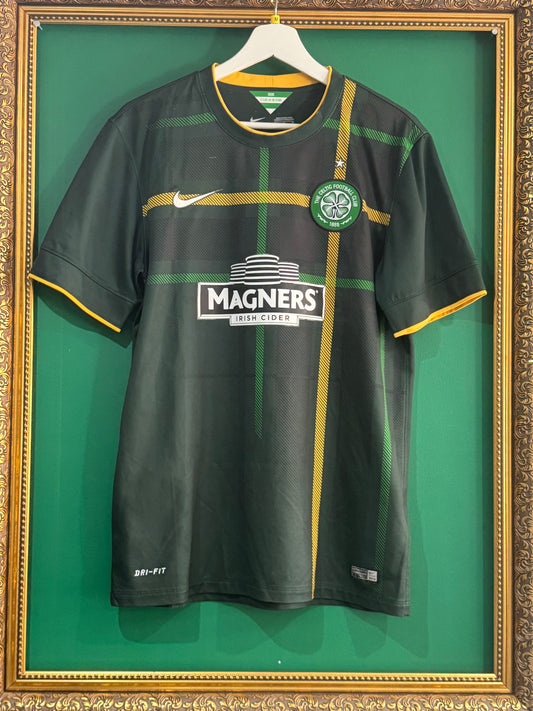 Celtic 2014/15 away shirt medium