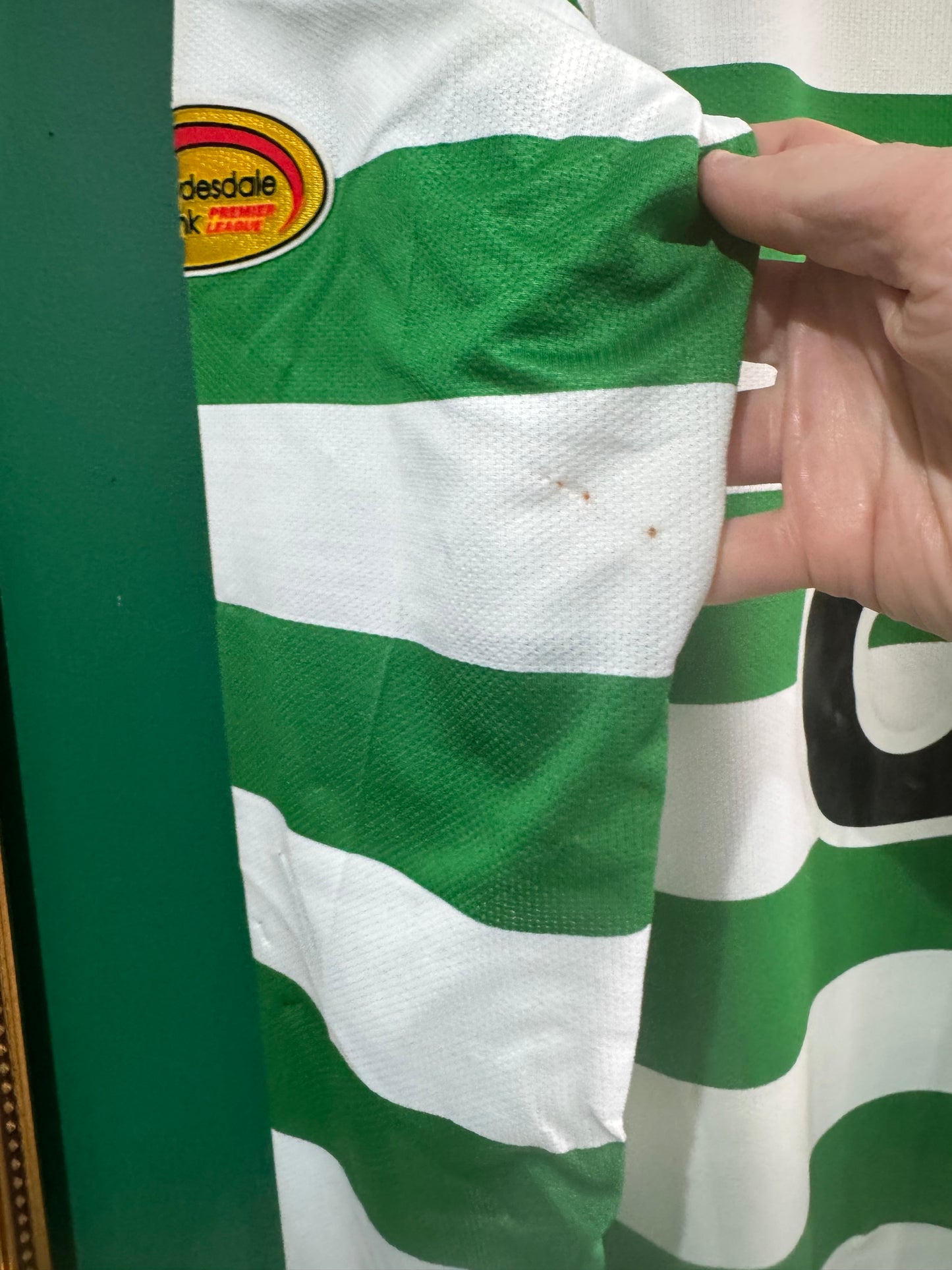Celtic 2007/08 home shirt large long sleeve Brown 8 signed