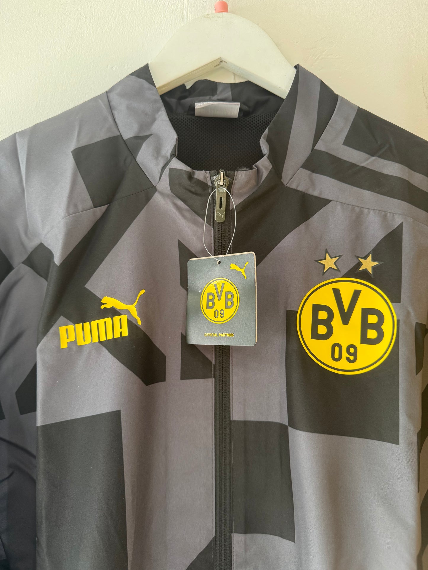 Puma Borussia Dortmund 22/23 Pre-Match Jacket - Puma Black/Asphalt