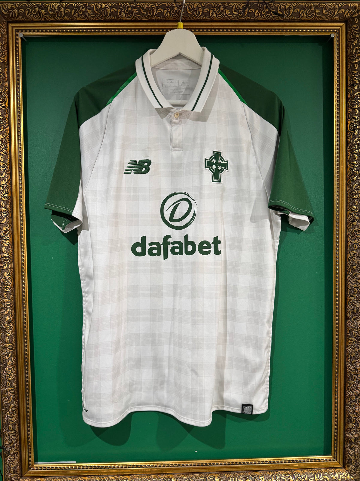 Celtic 2018/19 away shirt medium Dembele 10