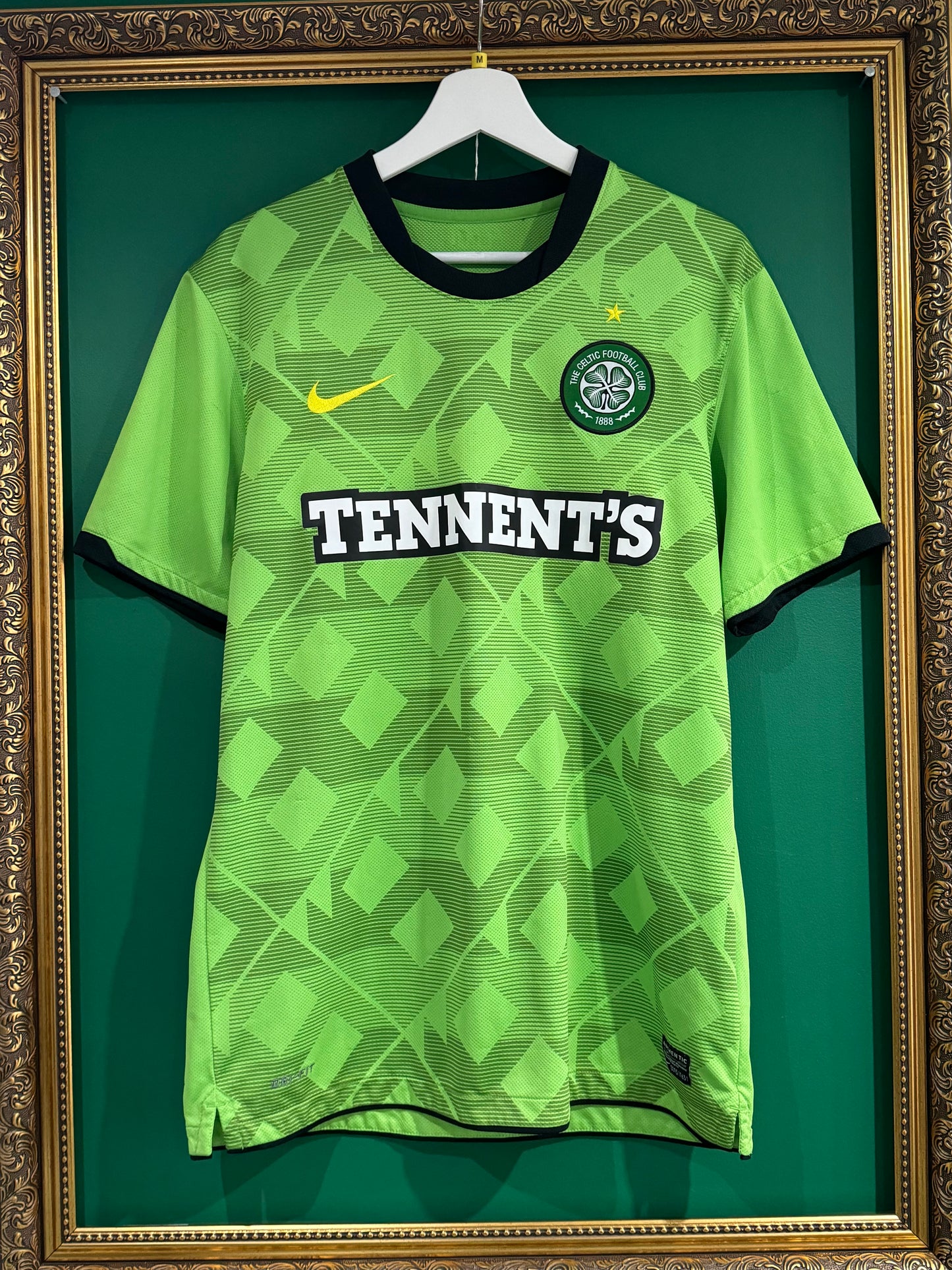 Celtic 2010/11 away medium