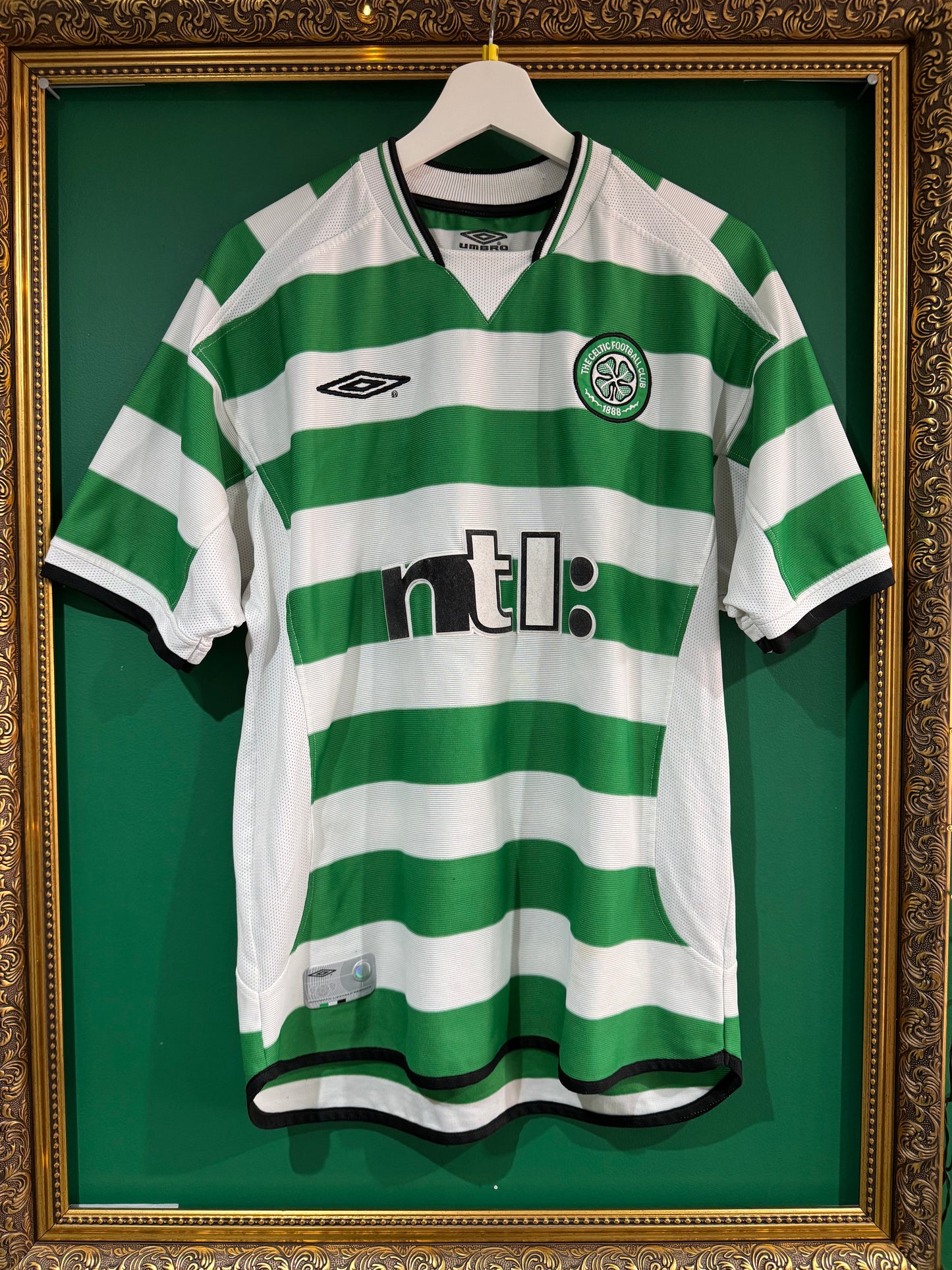 Celtic 2001/03 home shirt medium Larsson 7
